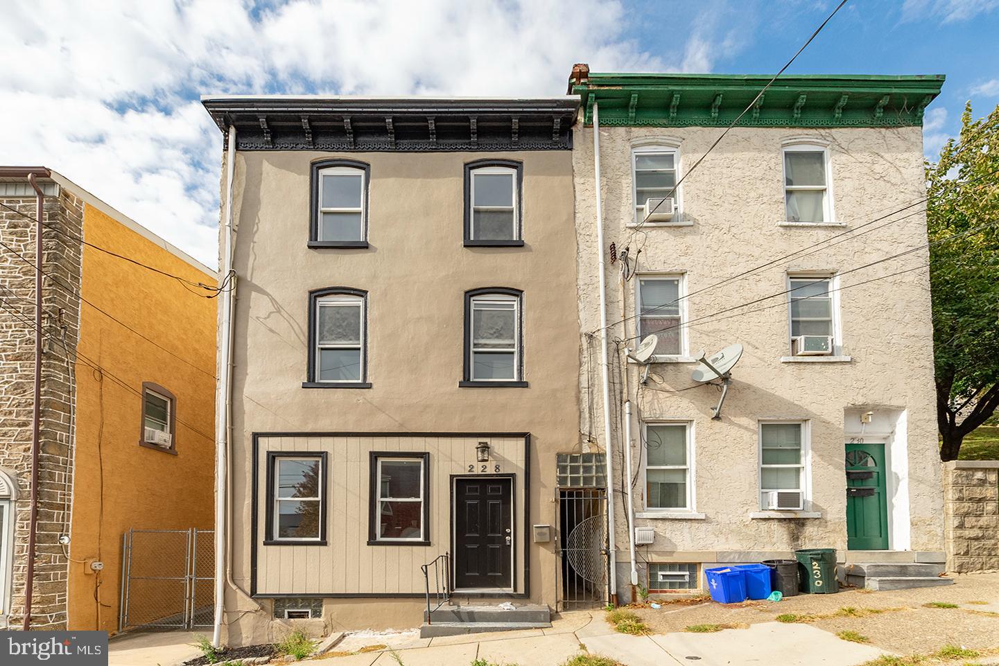 MANAYUNK - Residential Lease