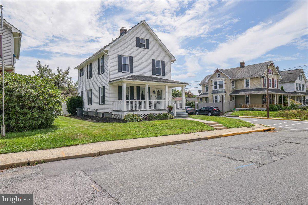 33 STATE STREET