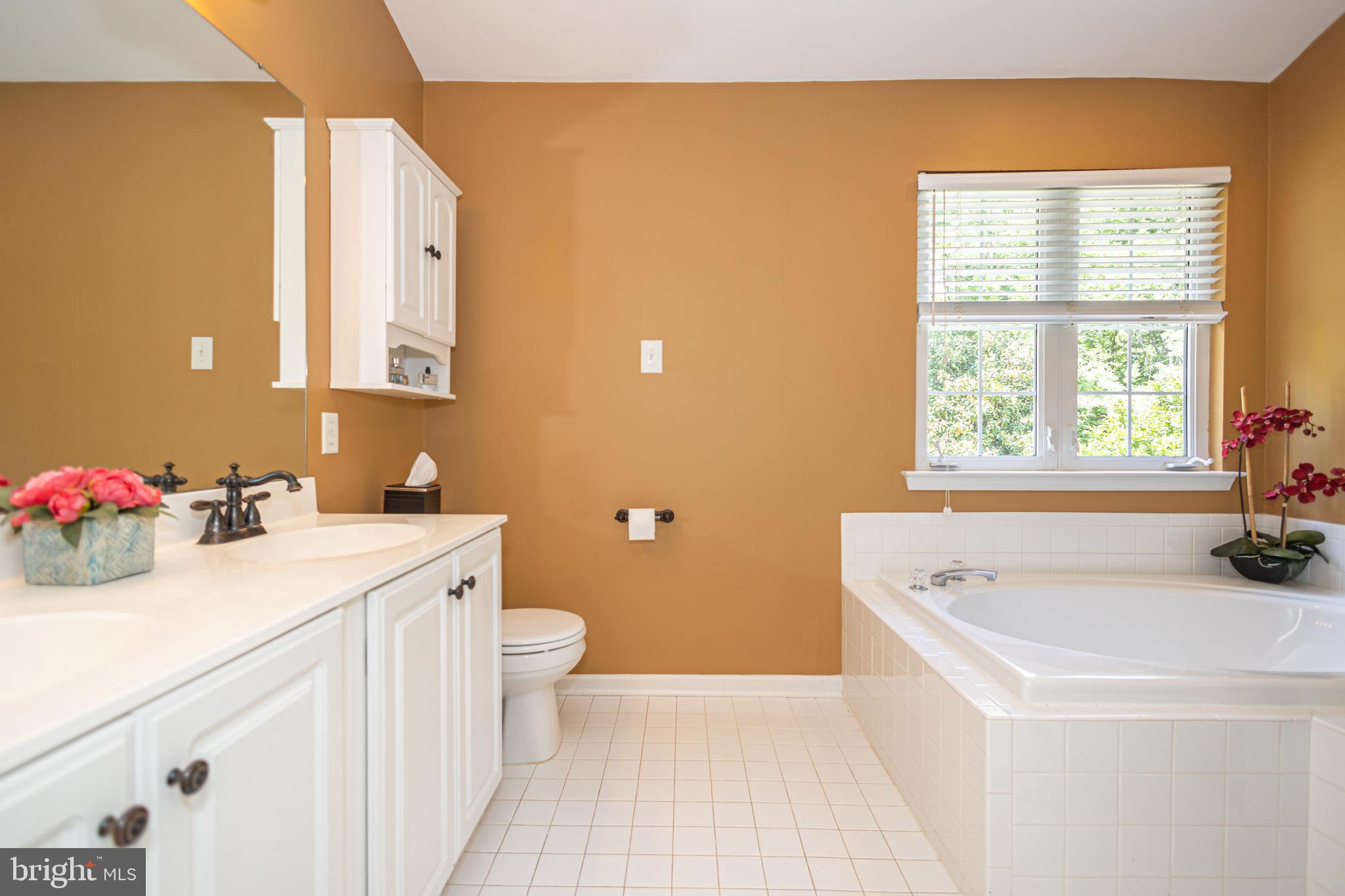 RIVERWOODS - Residential