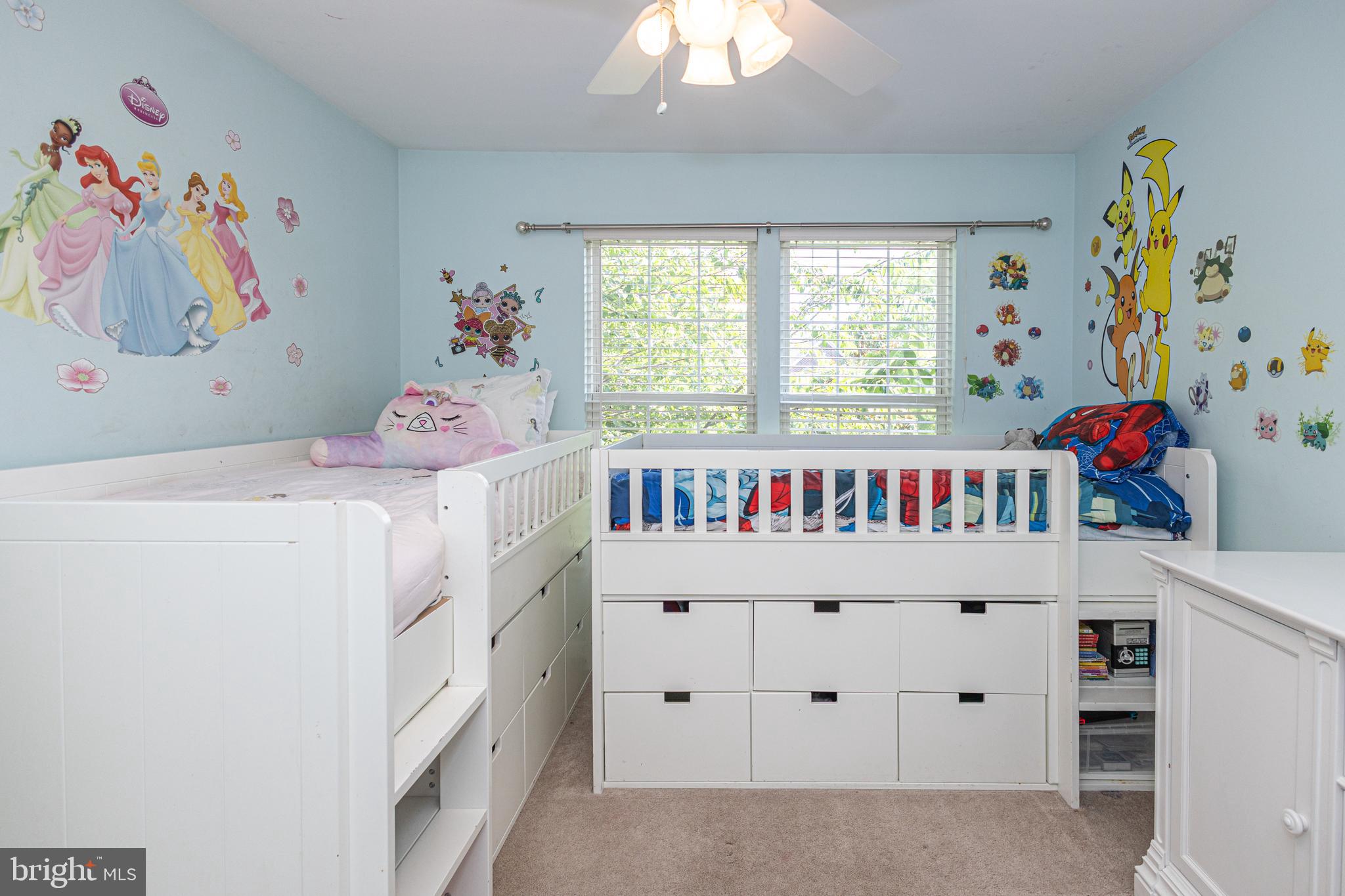 RIVERWOODS - Residential