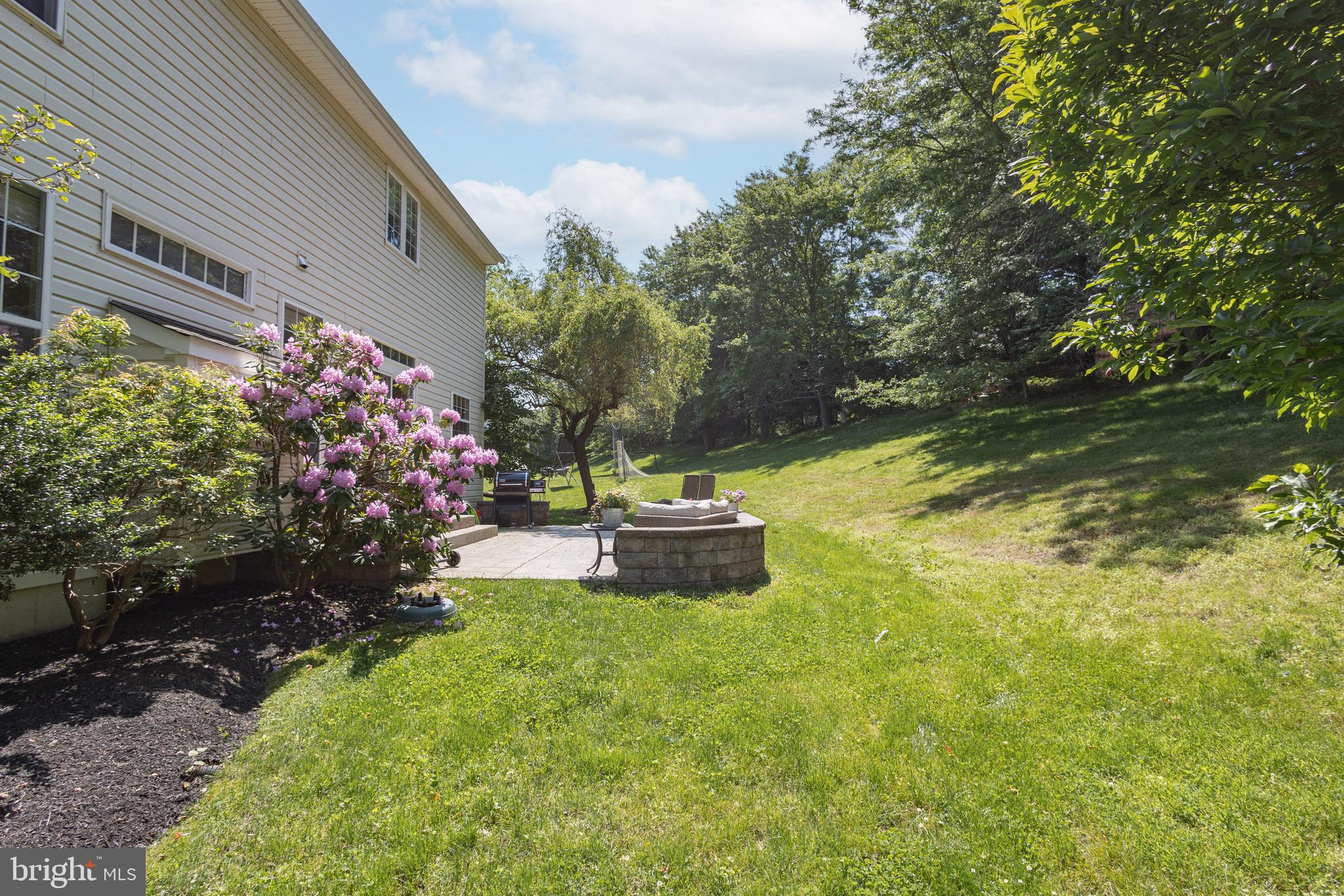 RIVERWOODS - Residential