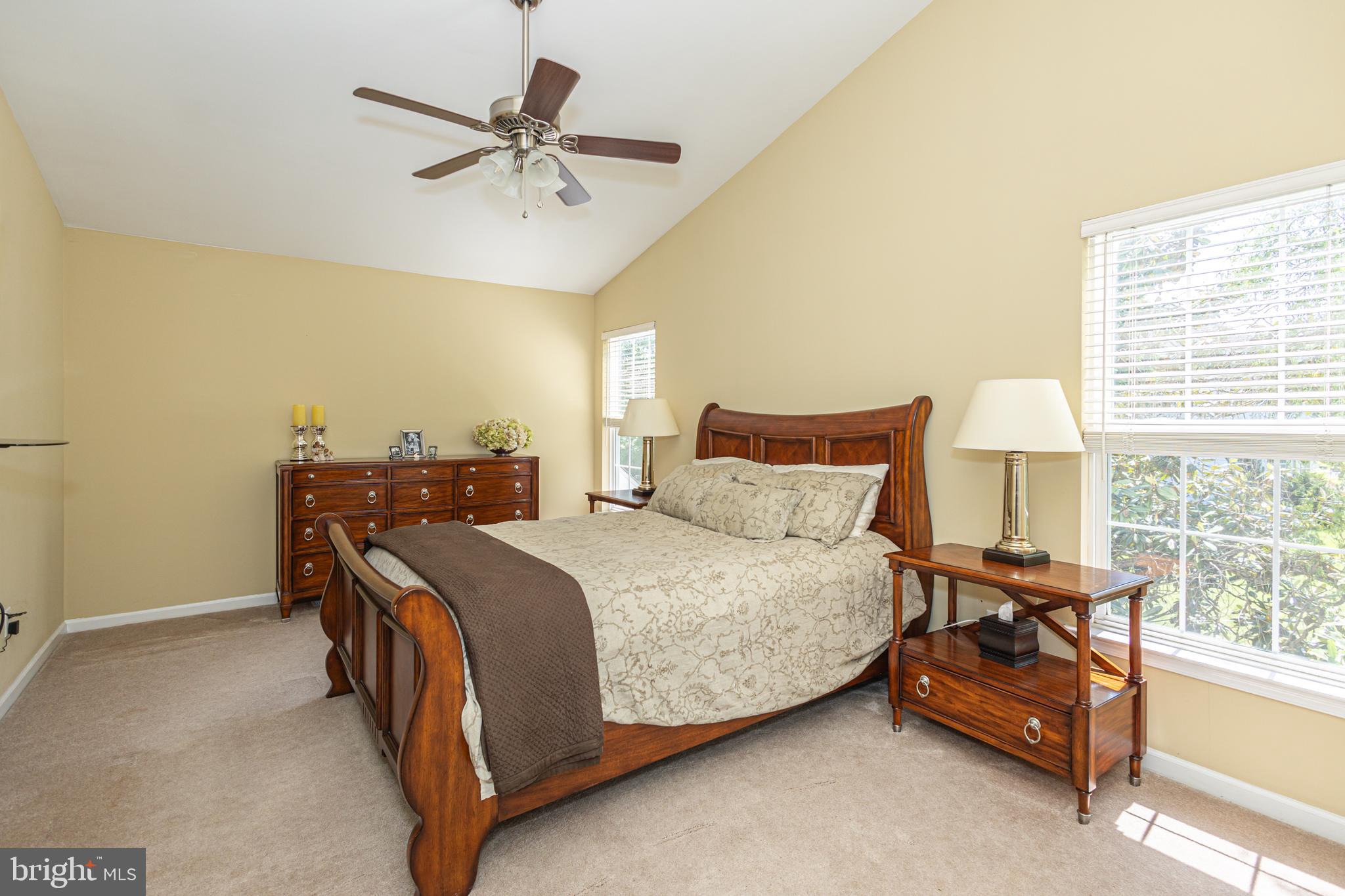 RIVERWOODS - Residential