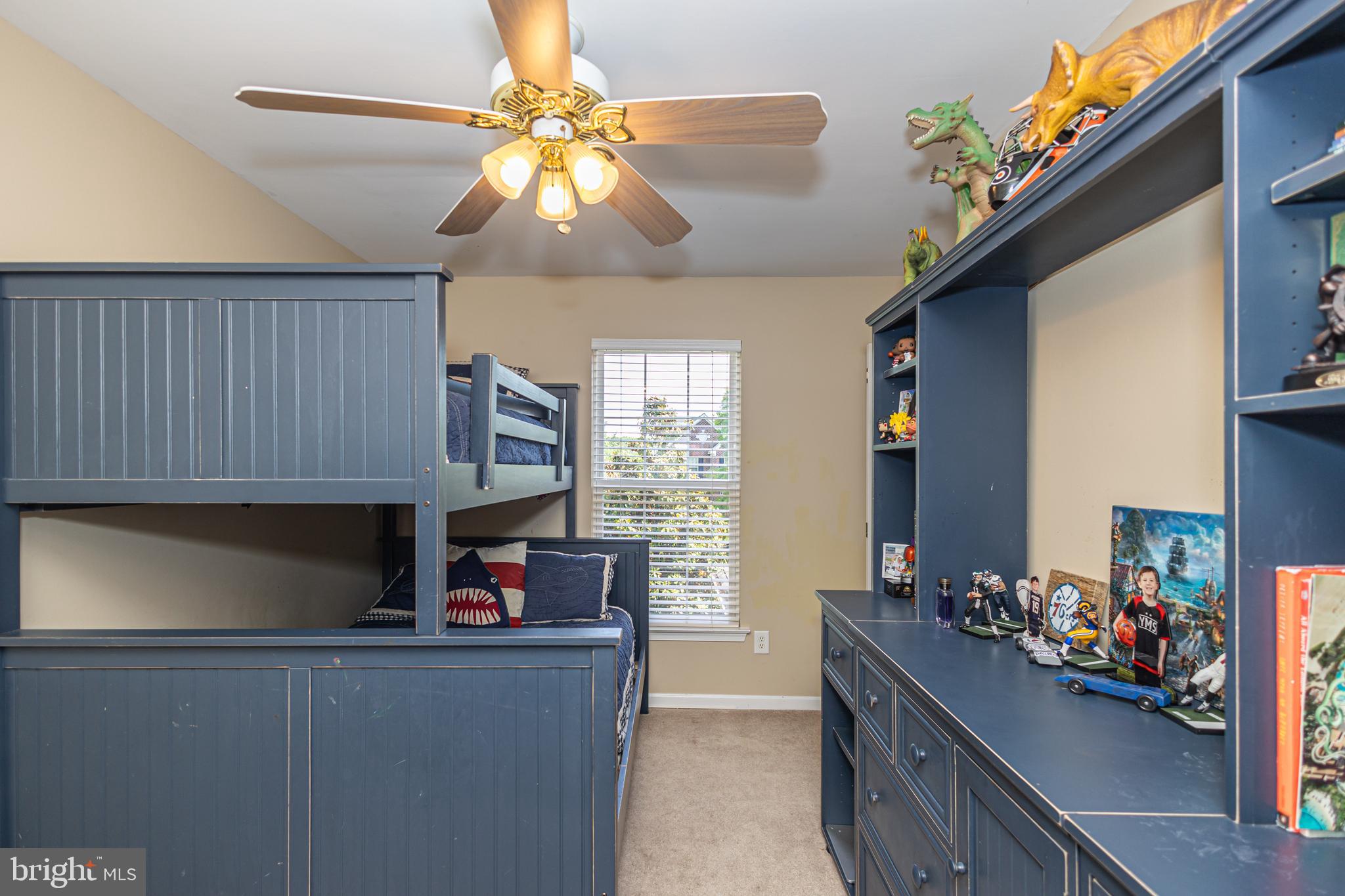 RIVERWOODS - Residential