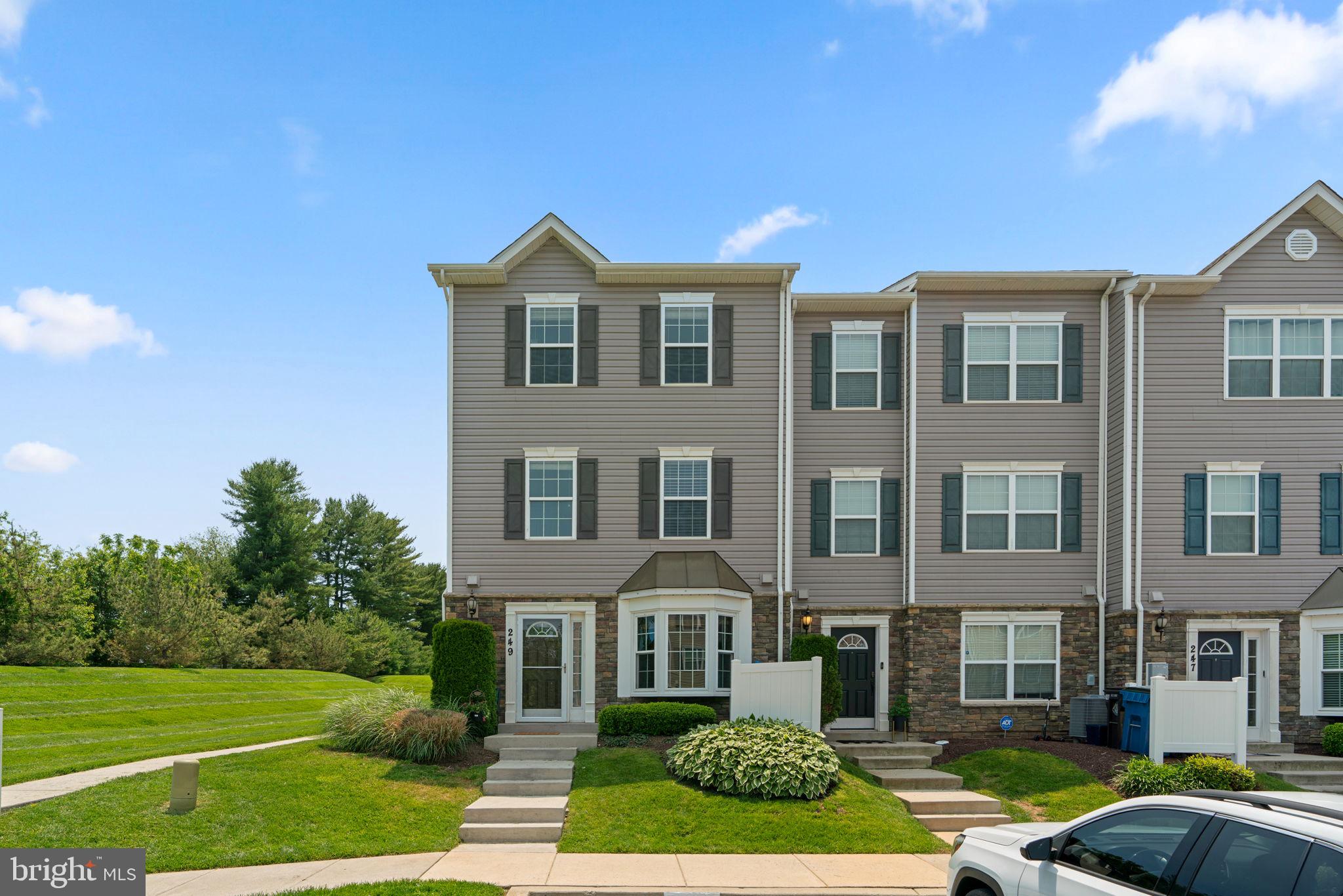 Welcome to this well-maintained 3-bedroom end-unit home offering an open and inviting floor plan with stylish updates throughout. The main level features a beautiful eat-in kitchen complete with a center island with barstool seating, stainless steel appliances, including a microwave rangehood, and ample counter space—perfect for casual dining and entertaining. The adjacent family room is enhanced by elegant custom board and batten trim, while luxury vinyl plank flooring adds warmth and durability throughout the main level. A convenient half bath completes this floor.
Upstairs, the second level offers two comfortable bedrooms and a full hallway bathroom. The top floor is dedicated to a private owner's suite, boasting a spacious closet and a beautifully appointed ensuite bathroom with a double sink vanity. As an end unit, this home benefits from additional windows that fill the space with natural light.
Enjoy the community amenities including a pool, playground, and pavilion. Ideally located near shopping and dining. The monthly CONDO fee covers grounds maintenance, water, and pool access—adding convenience to everyday living. Don't miss this wonderful opportunity!