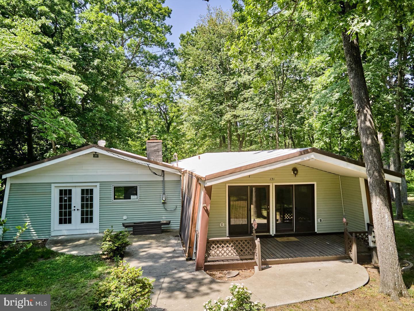 LAKE HERITAGE - Residential