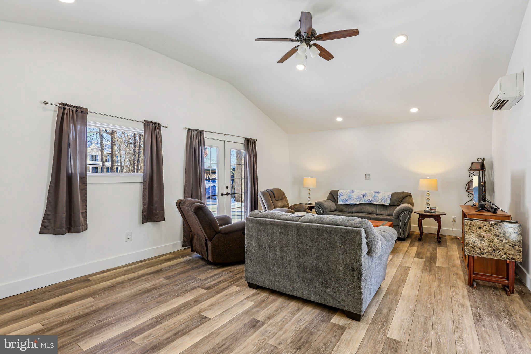 171 LONGSTREET DRIVE