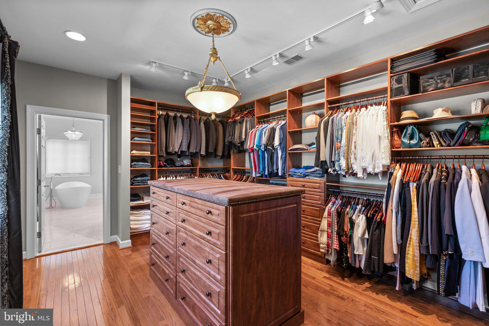 TUFTON SPRINGS - Residential