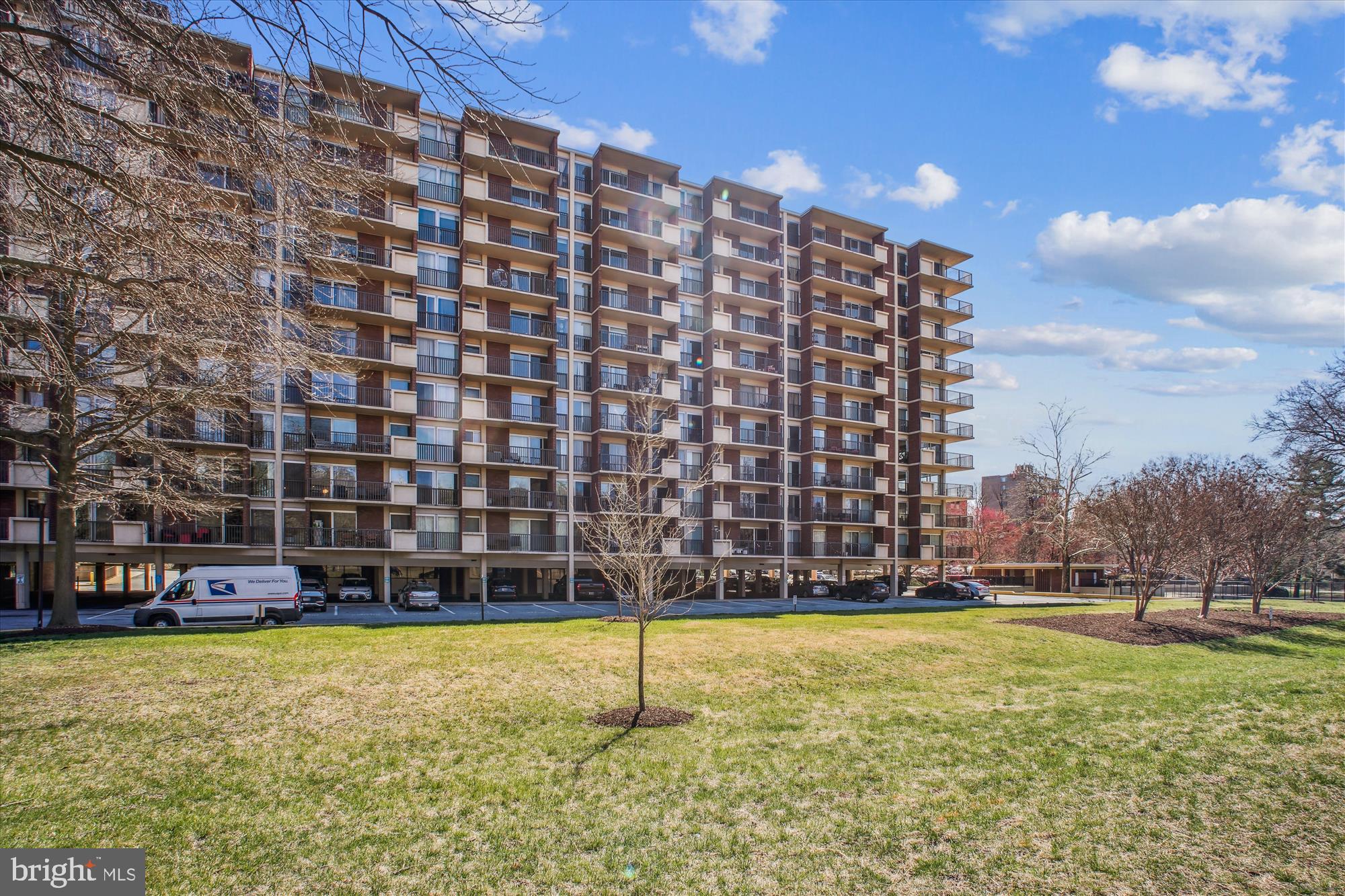 1300 ARMY NAVY DRIVE 810