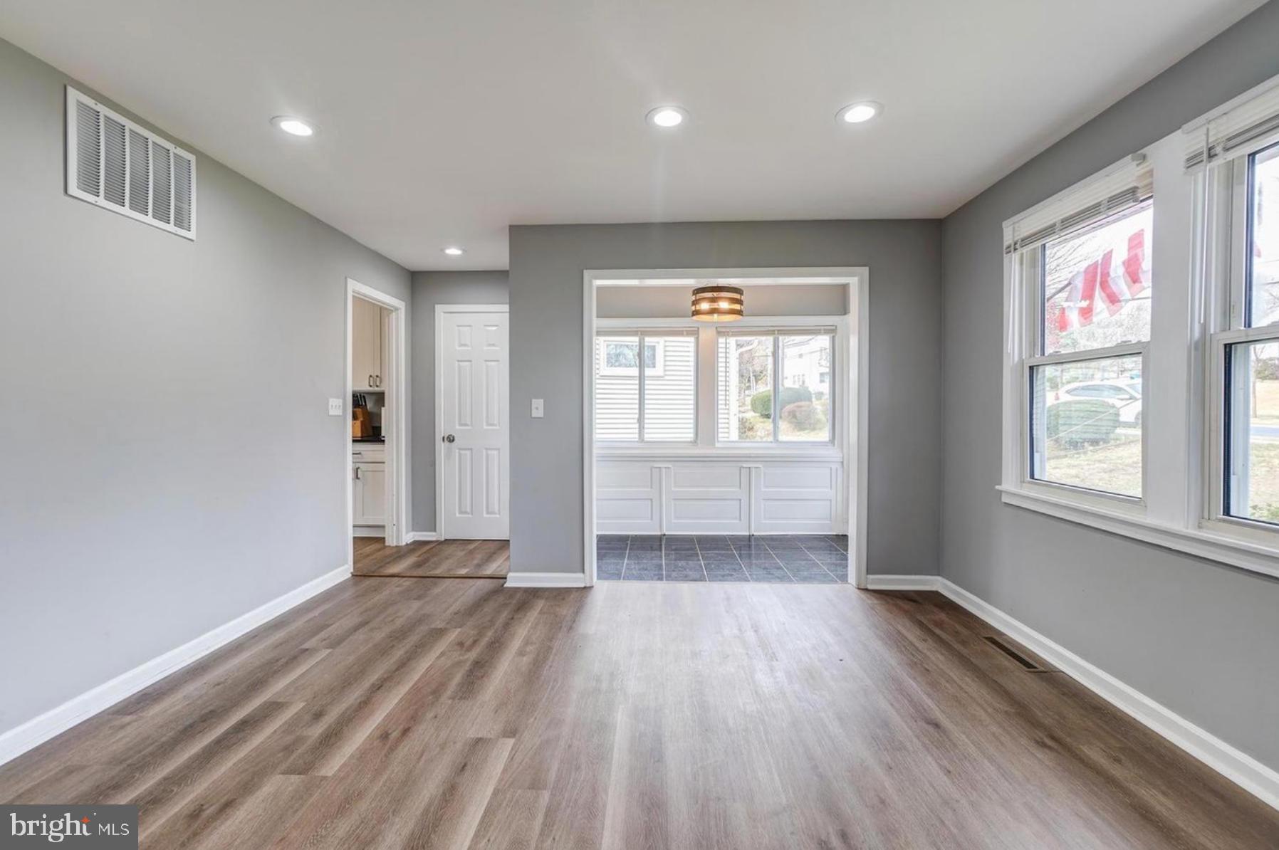 ROCKCREST - Residential