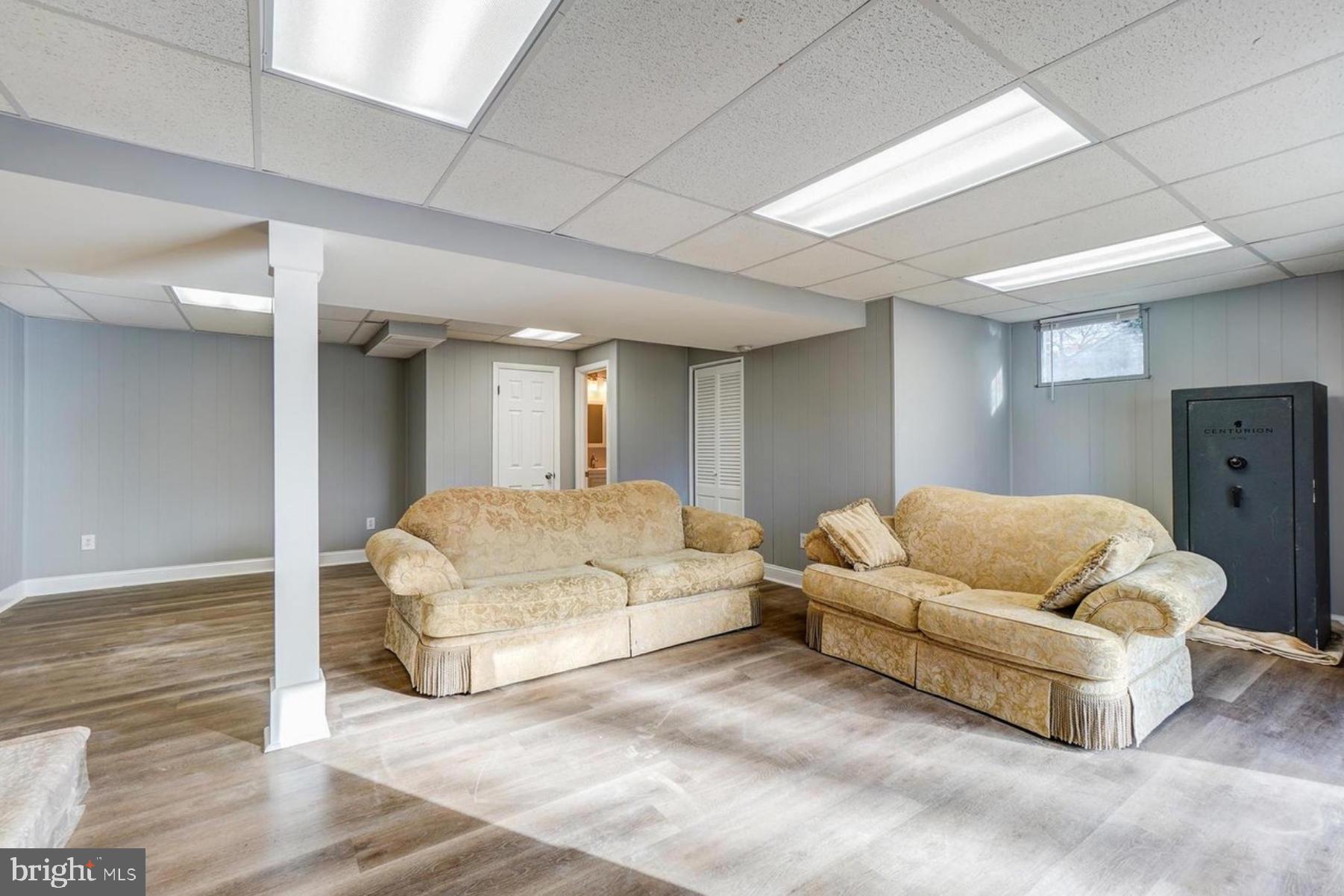 ROCKCREST - Residential