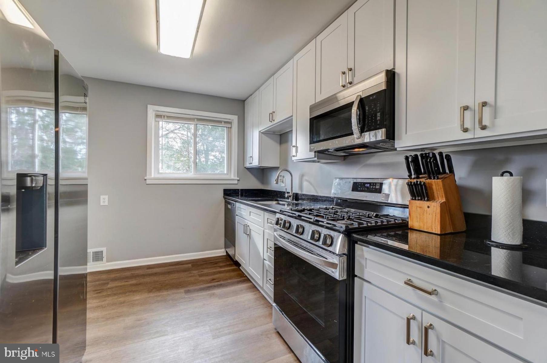 ROCKCREST - Residential