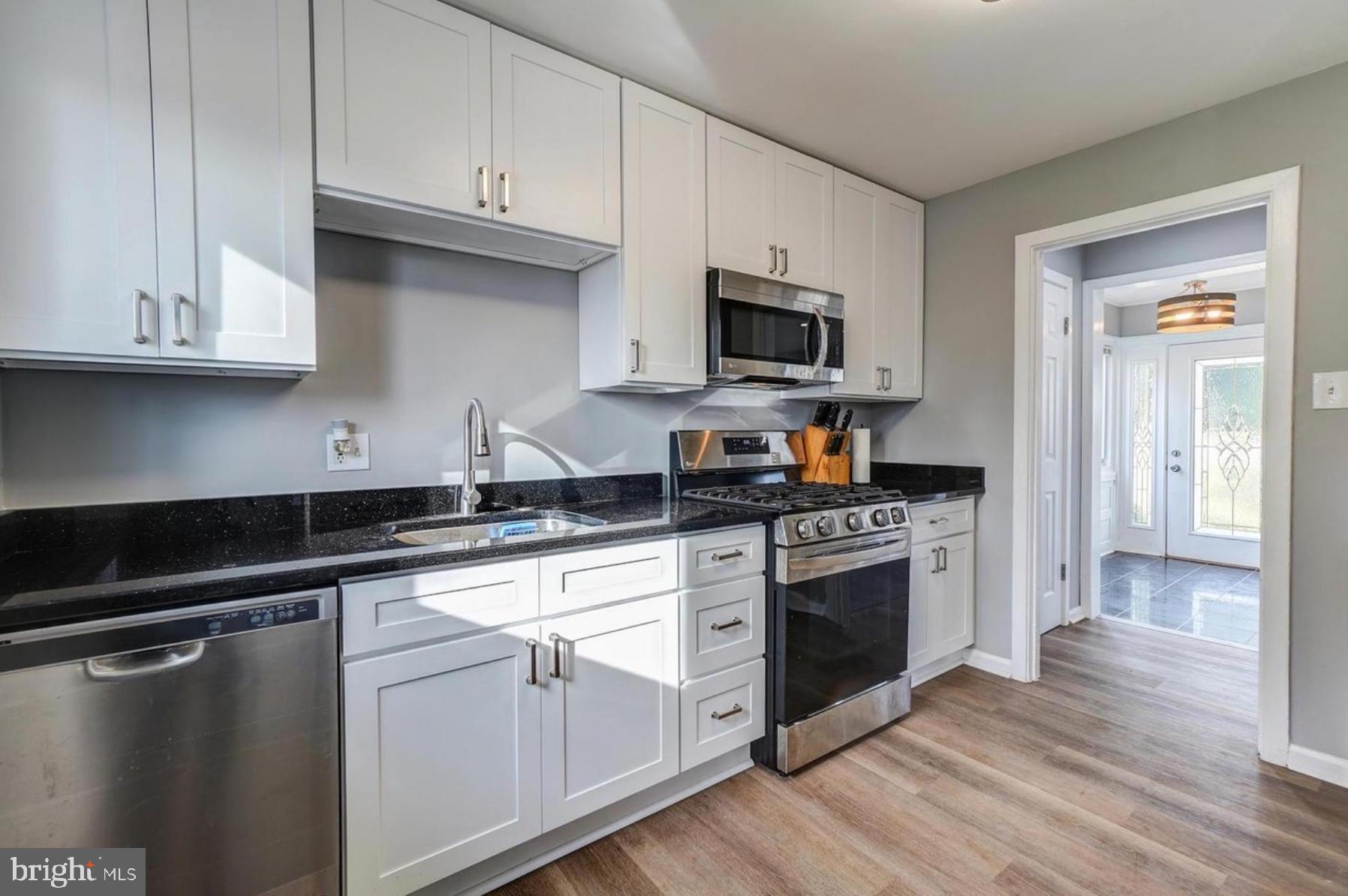 ROCKCREST - Residential