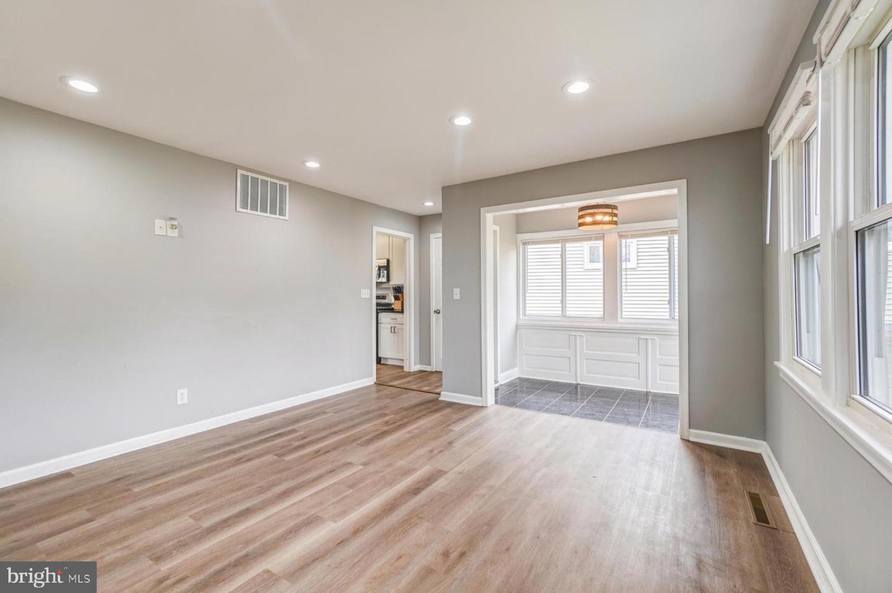 ROCKCREST - Residential