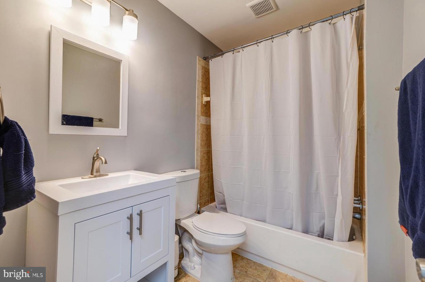 ROCKCREST - Residential