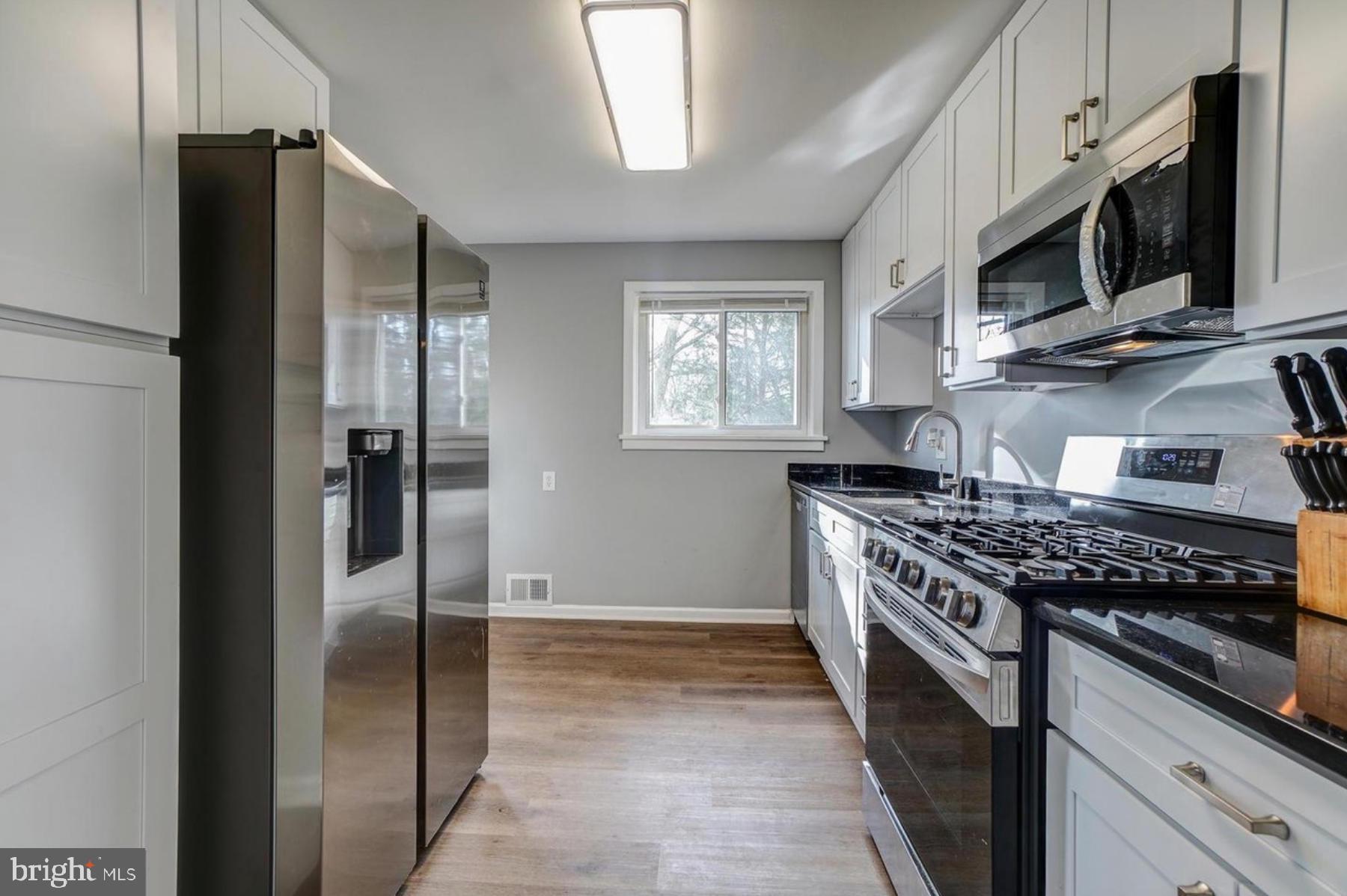 ROCKCREST - Residential