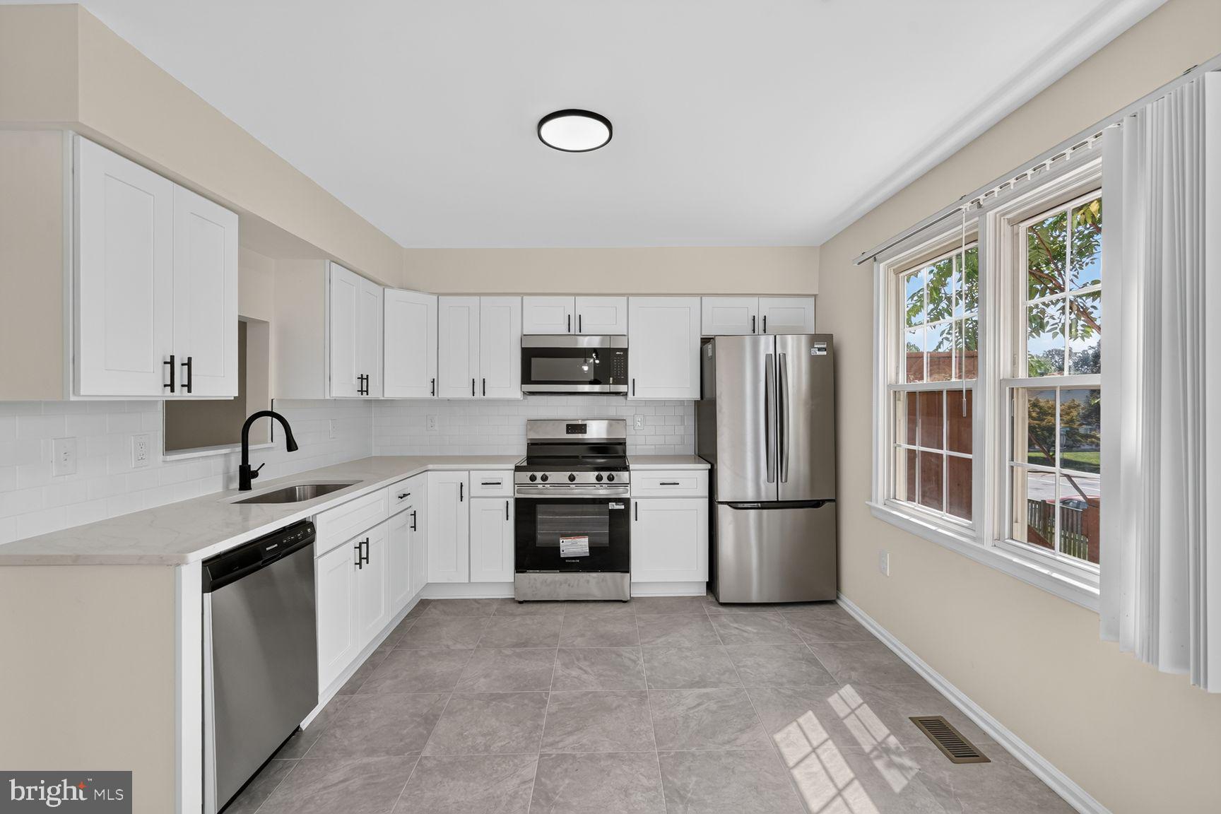 3167 BEAVERWOOD LANE