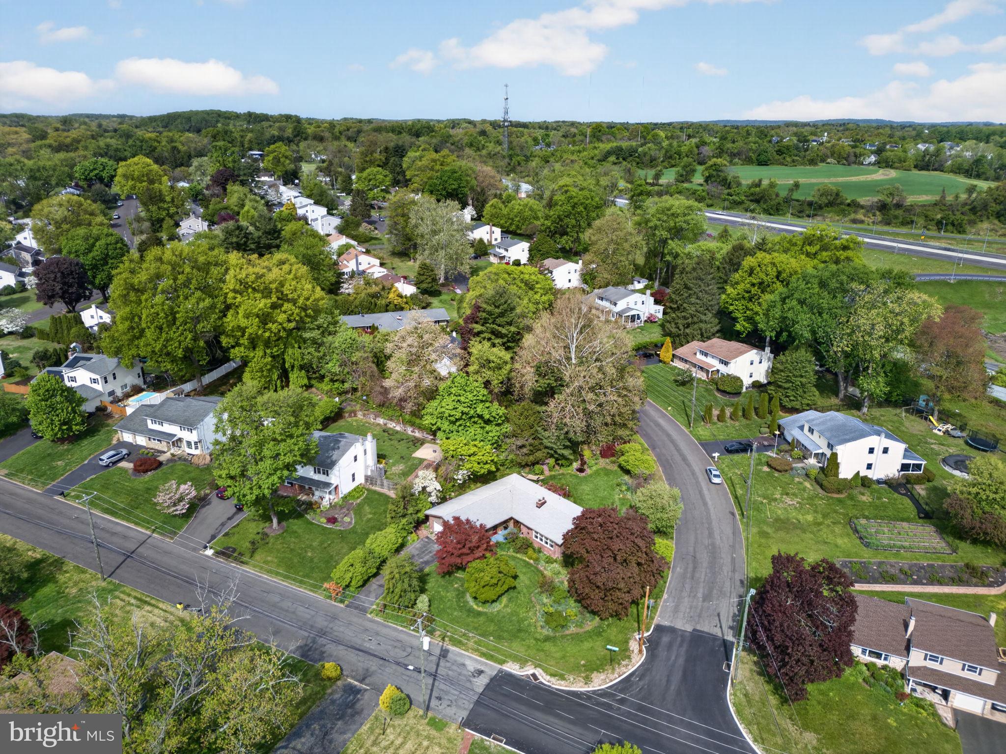 HILLWOOD TERR - Residential