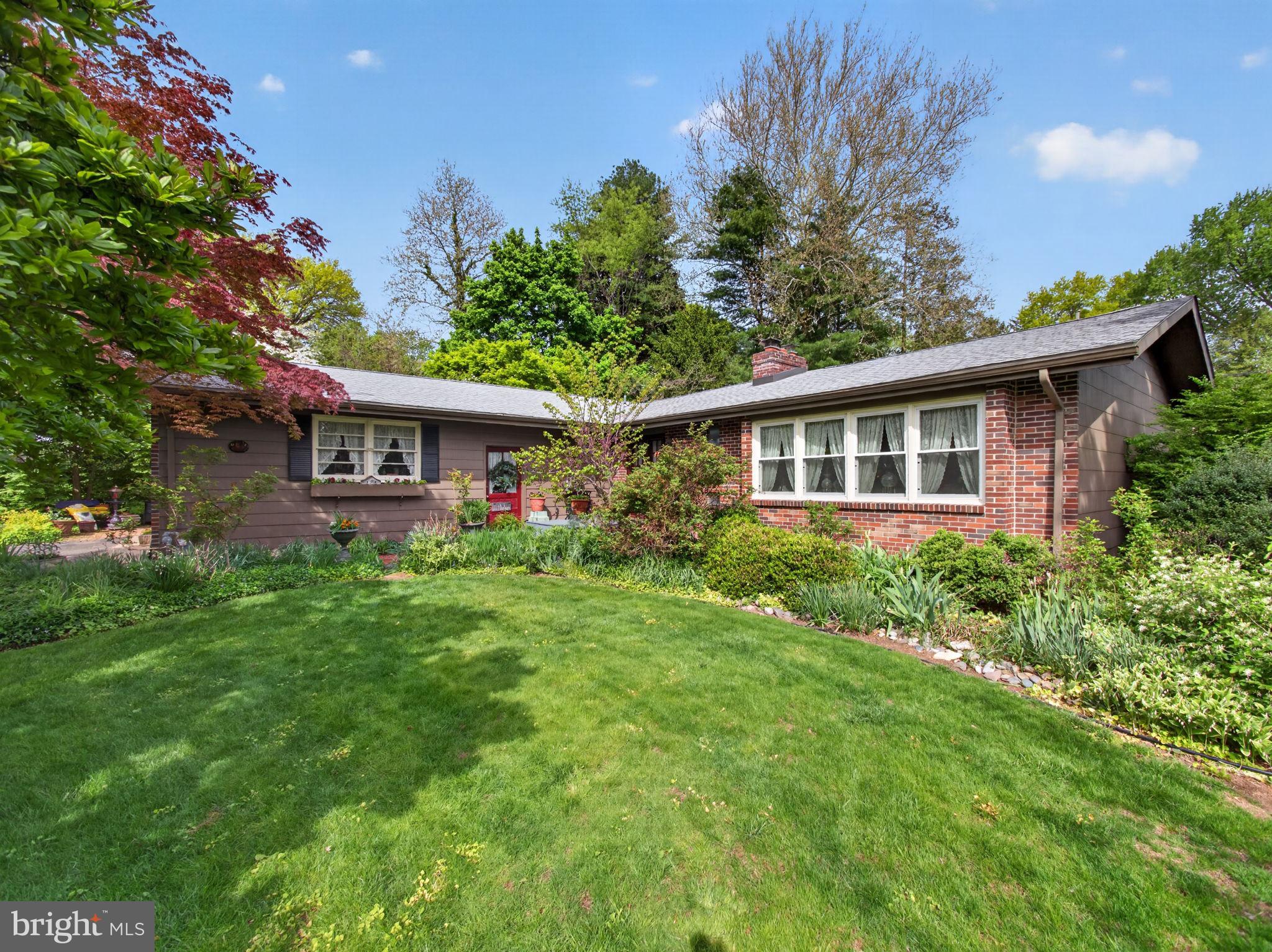 HILLWOOD TERR - Residential