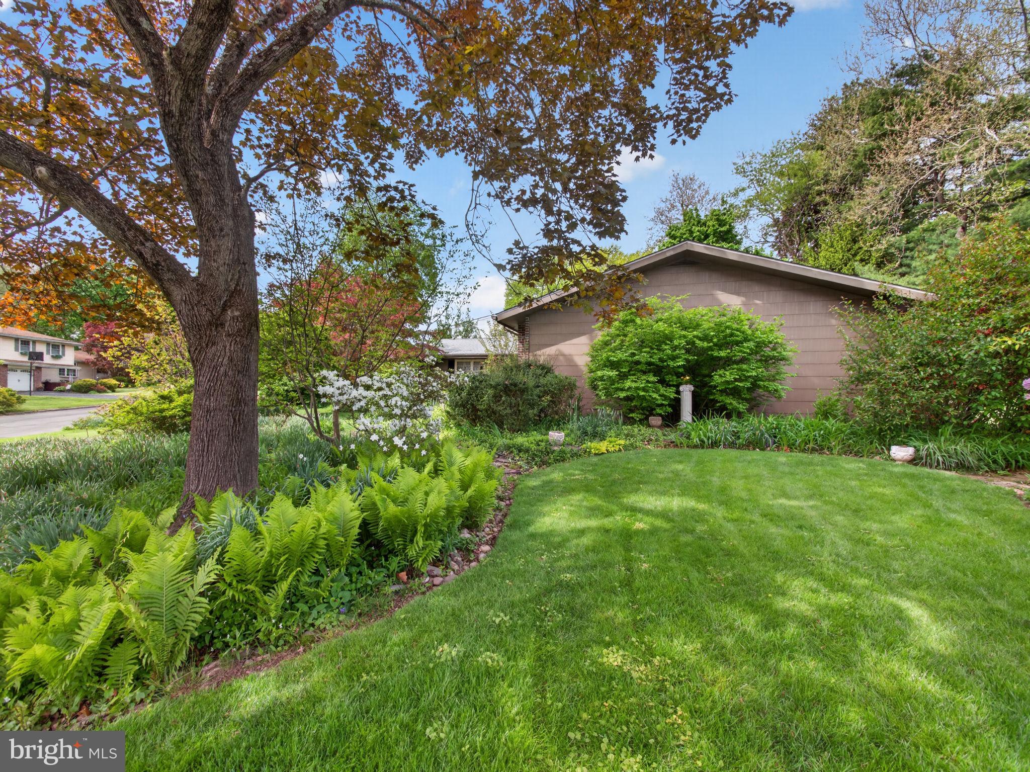 HILLWOOD TERR - Residential