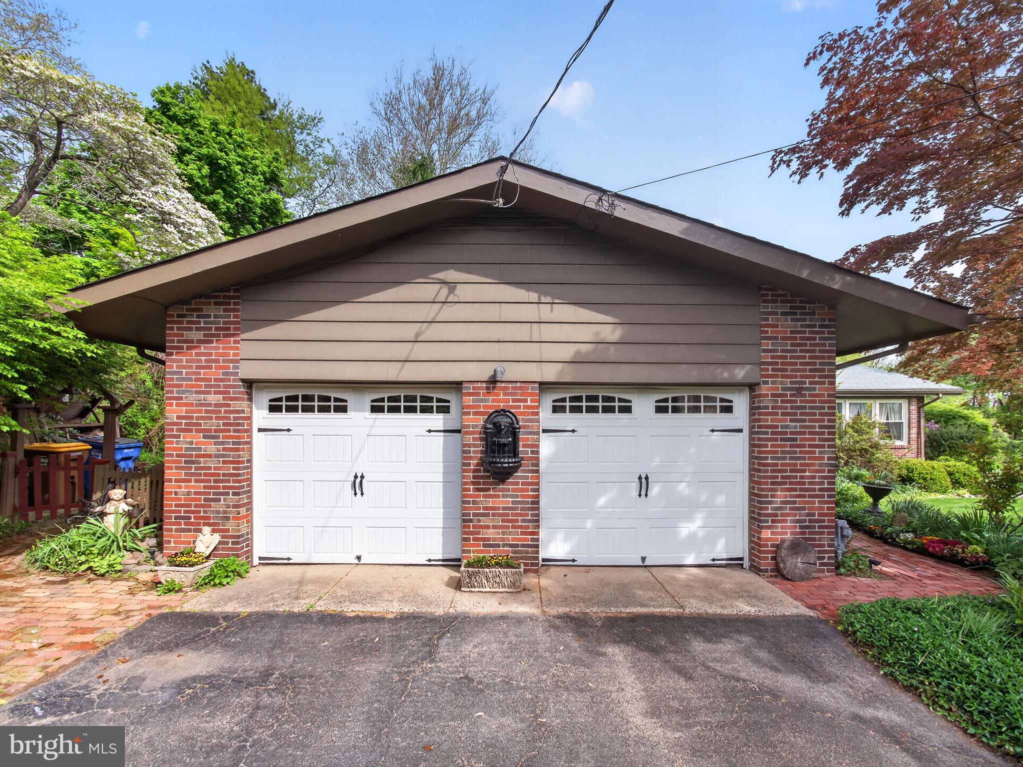 HILLWOOD TERR - Residential