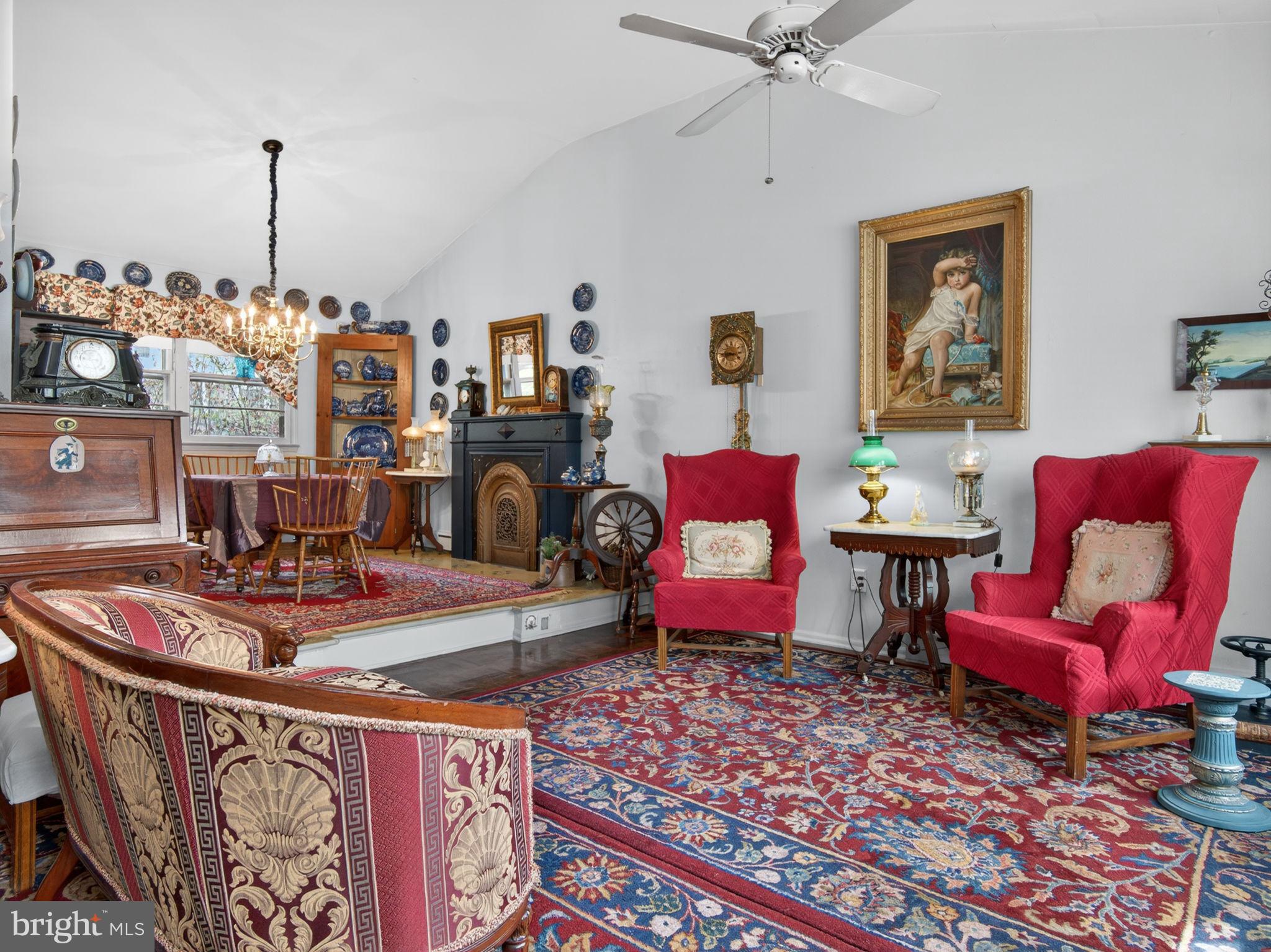 HILLWOOD TERR - Residential