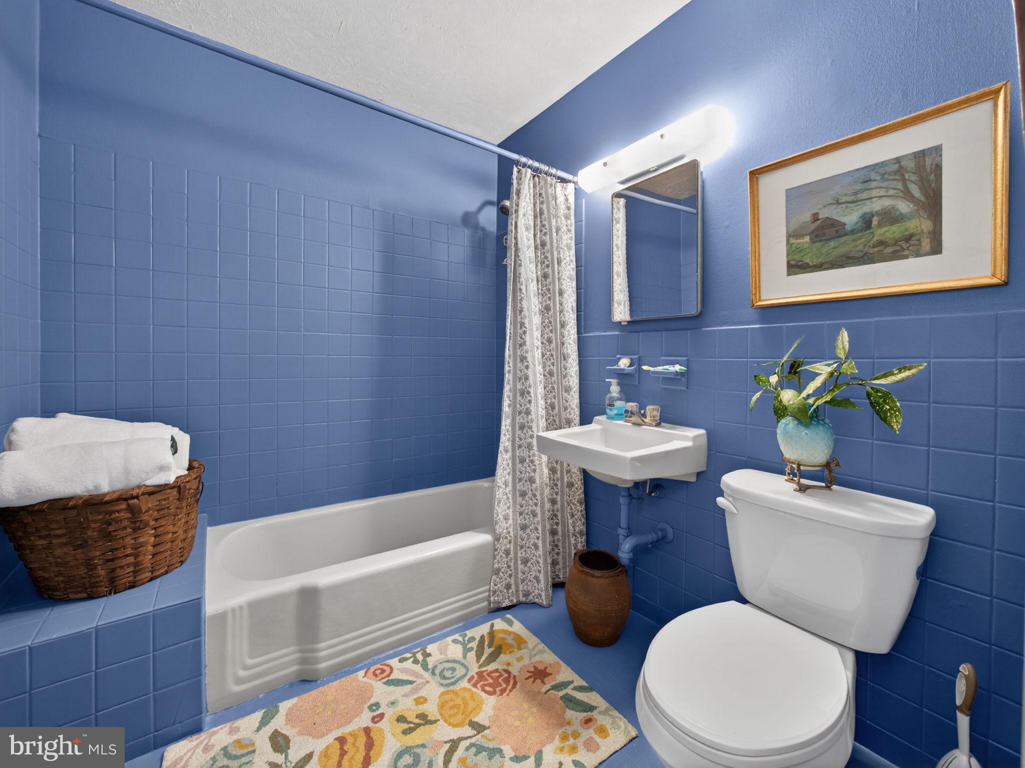 HILLWOOD TERR - Residential