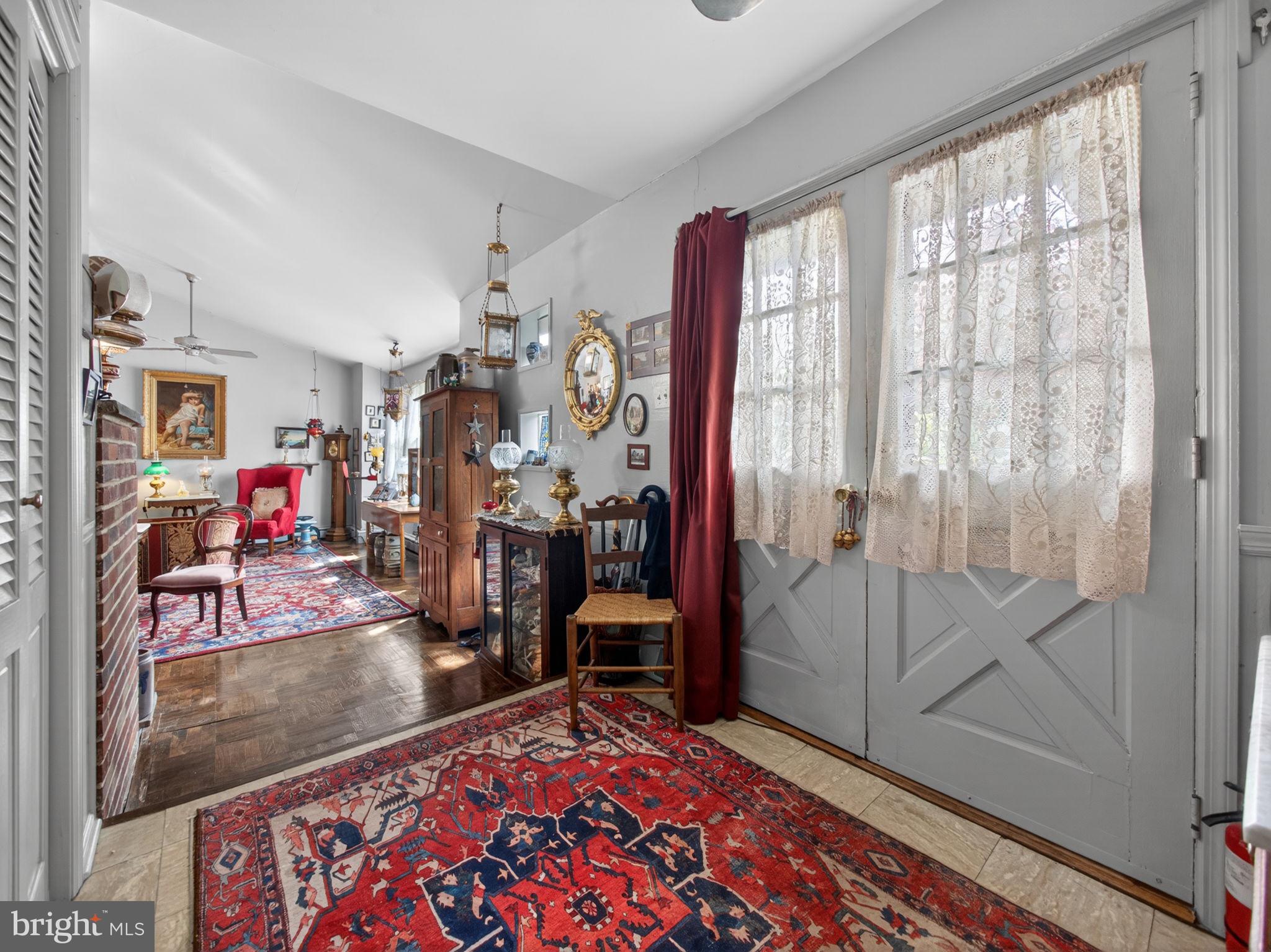 HILLWOOD TERR - Residential