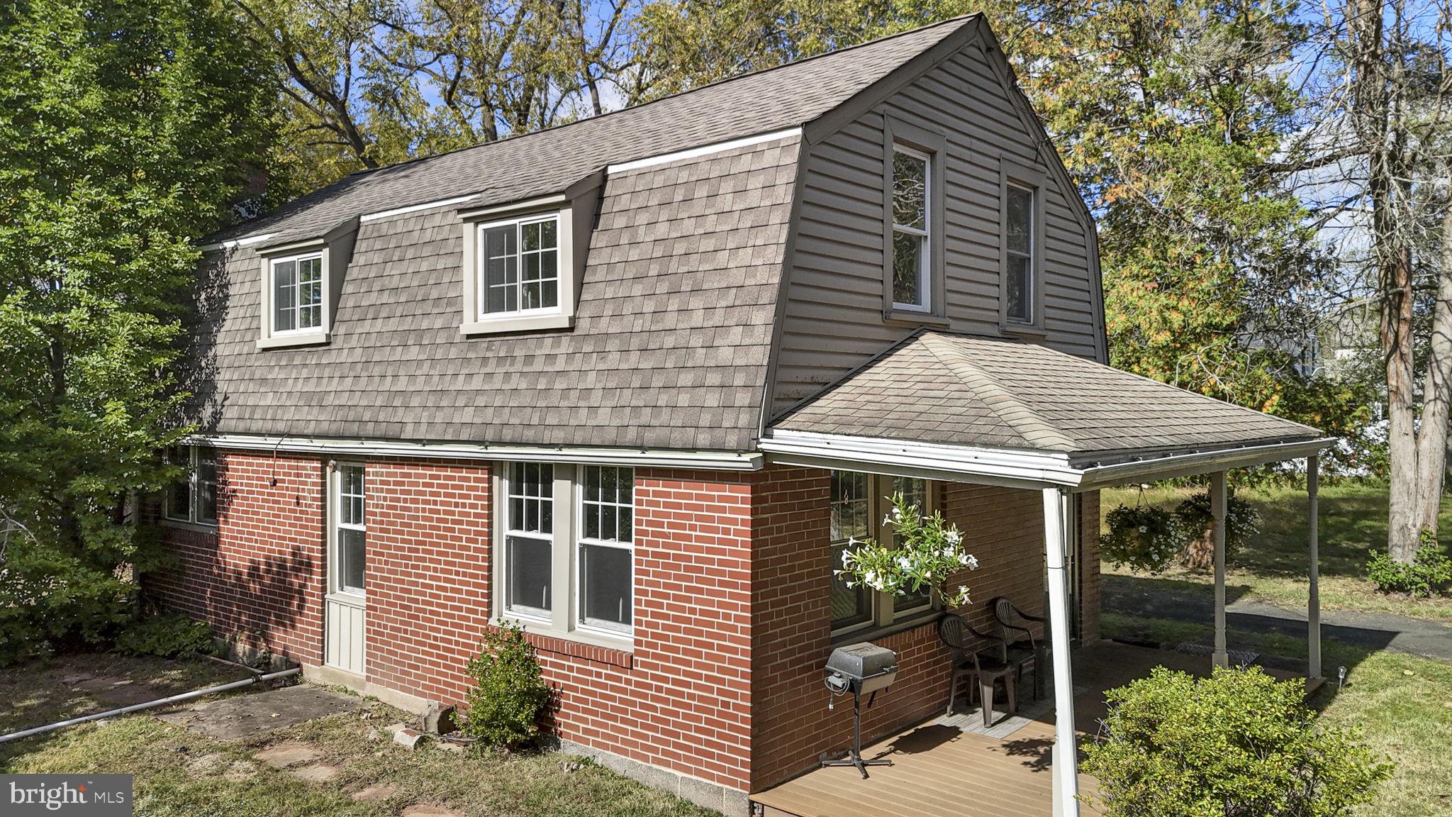 LANSDALE - Residential