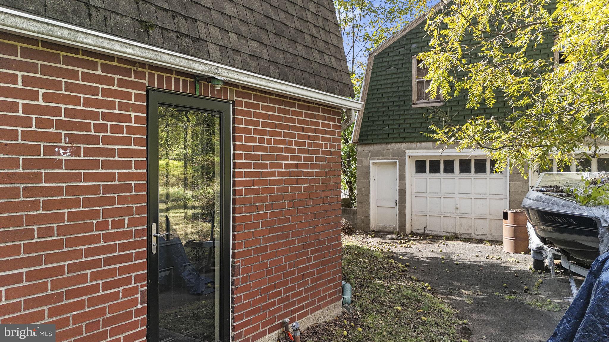 LANSDALE - Residential