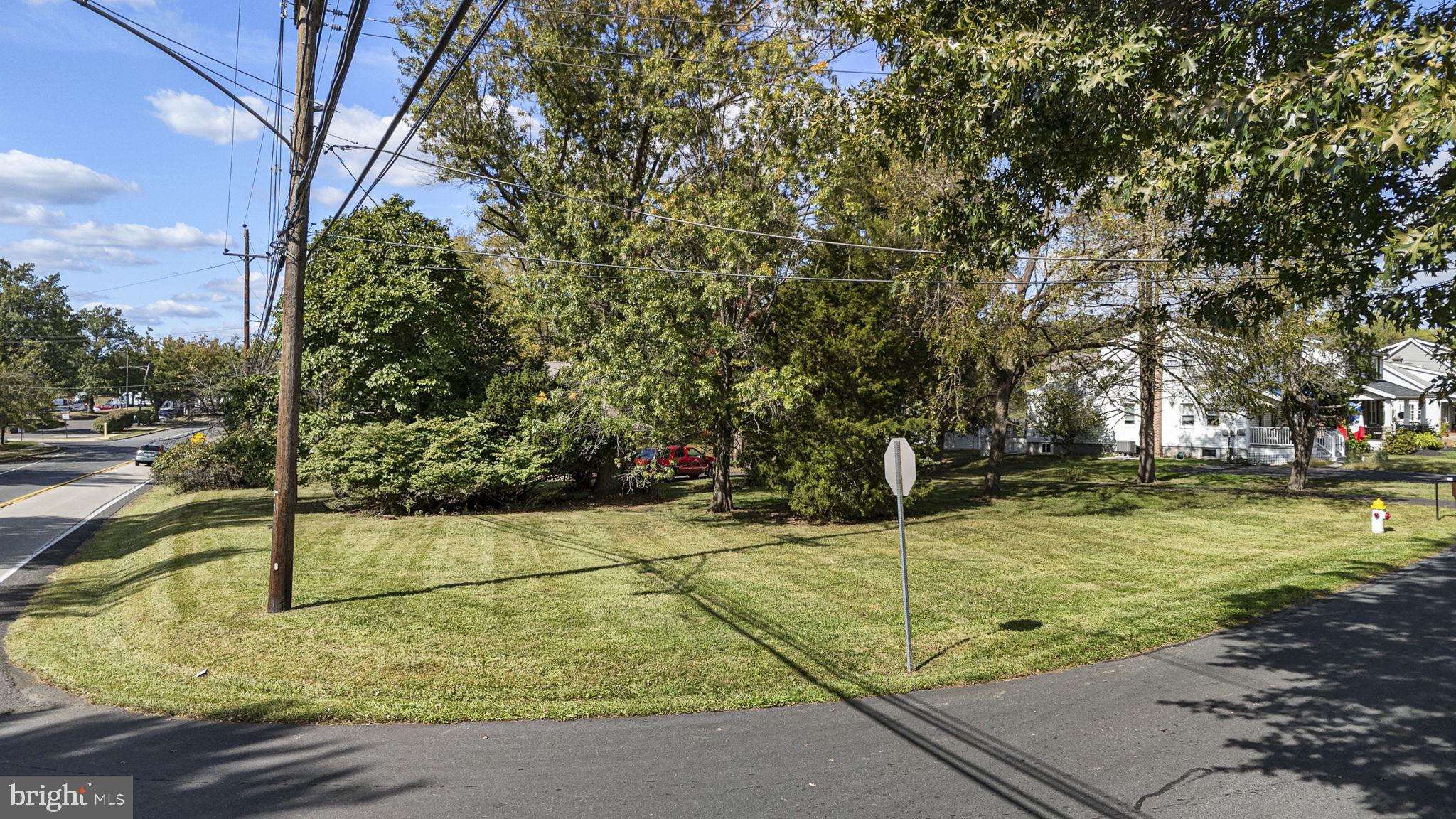 LANSDALE - Residential