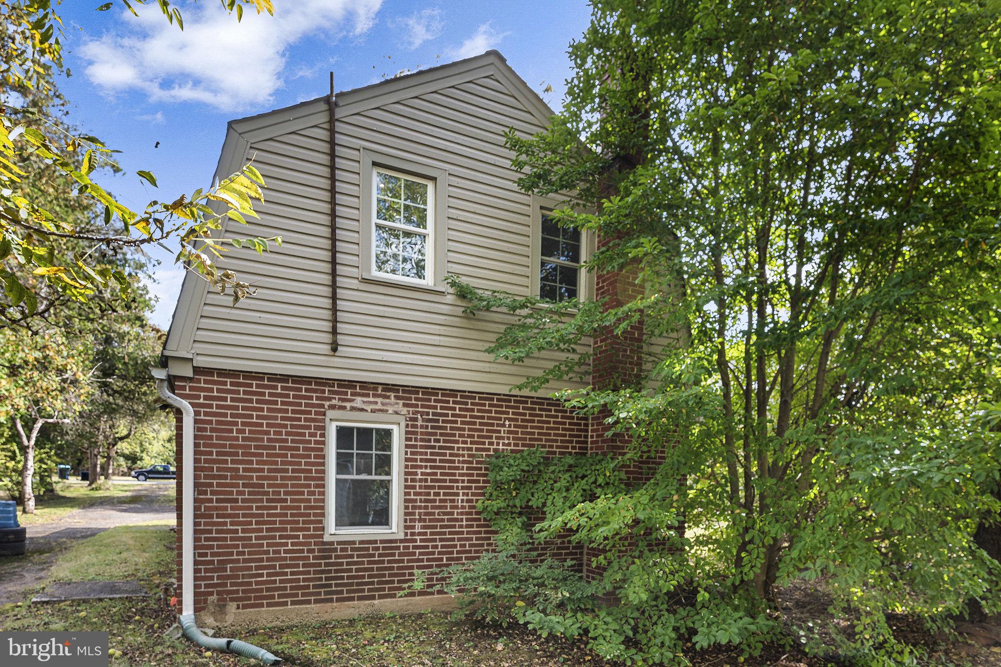 LANSDALE - Residential