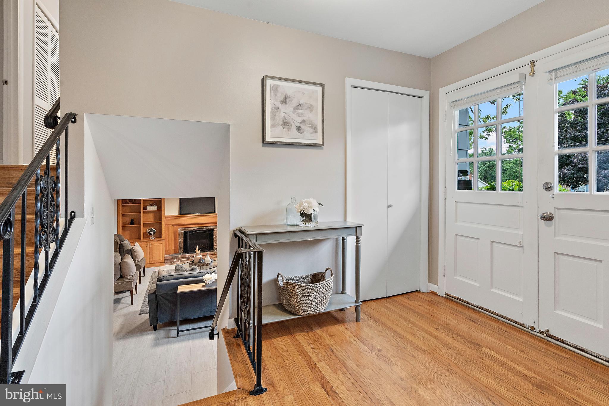 6218 THORNWOOD DRIVE