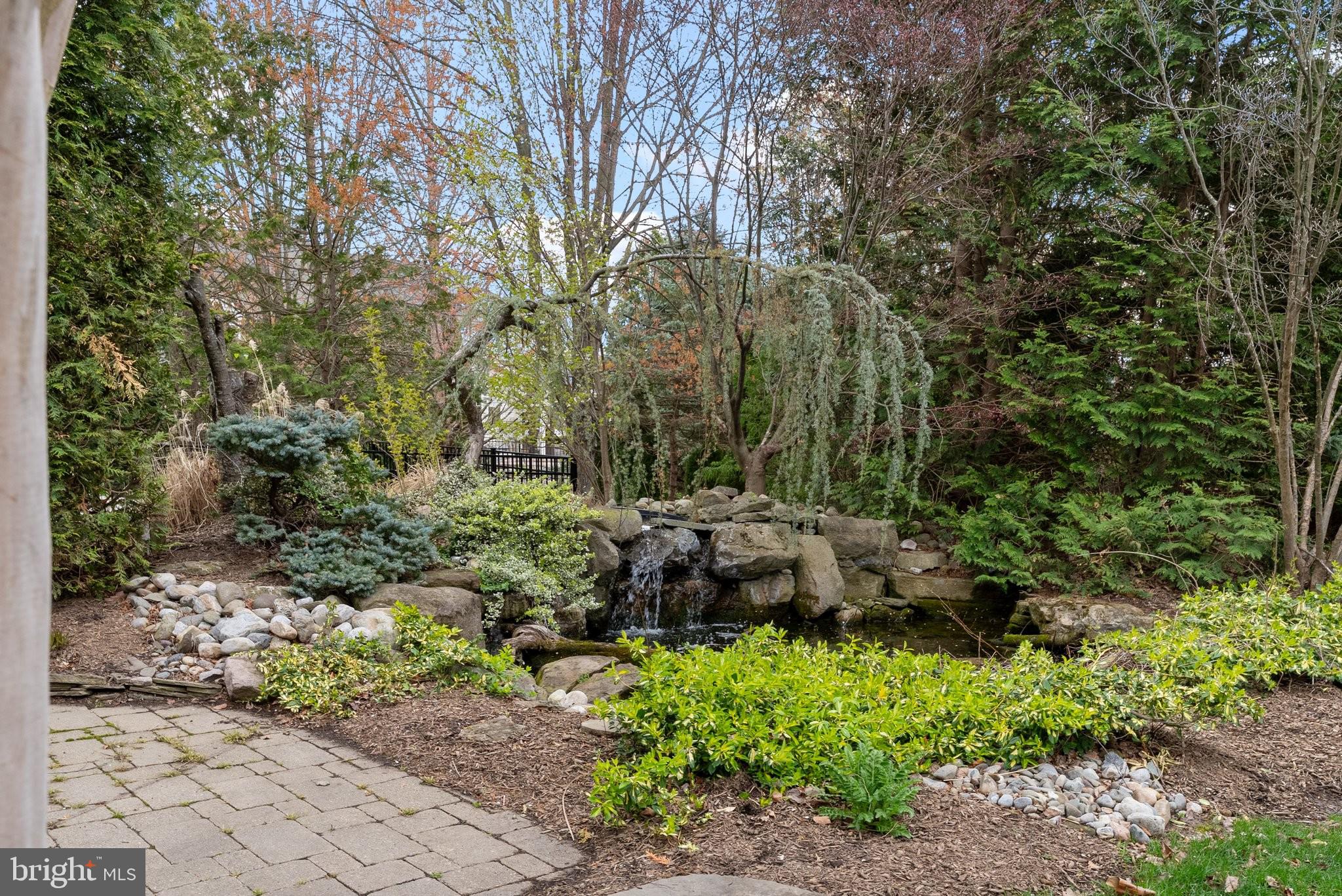 DEVONSHIRE ESTATES - Residential