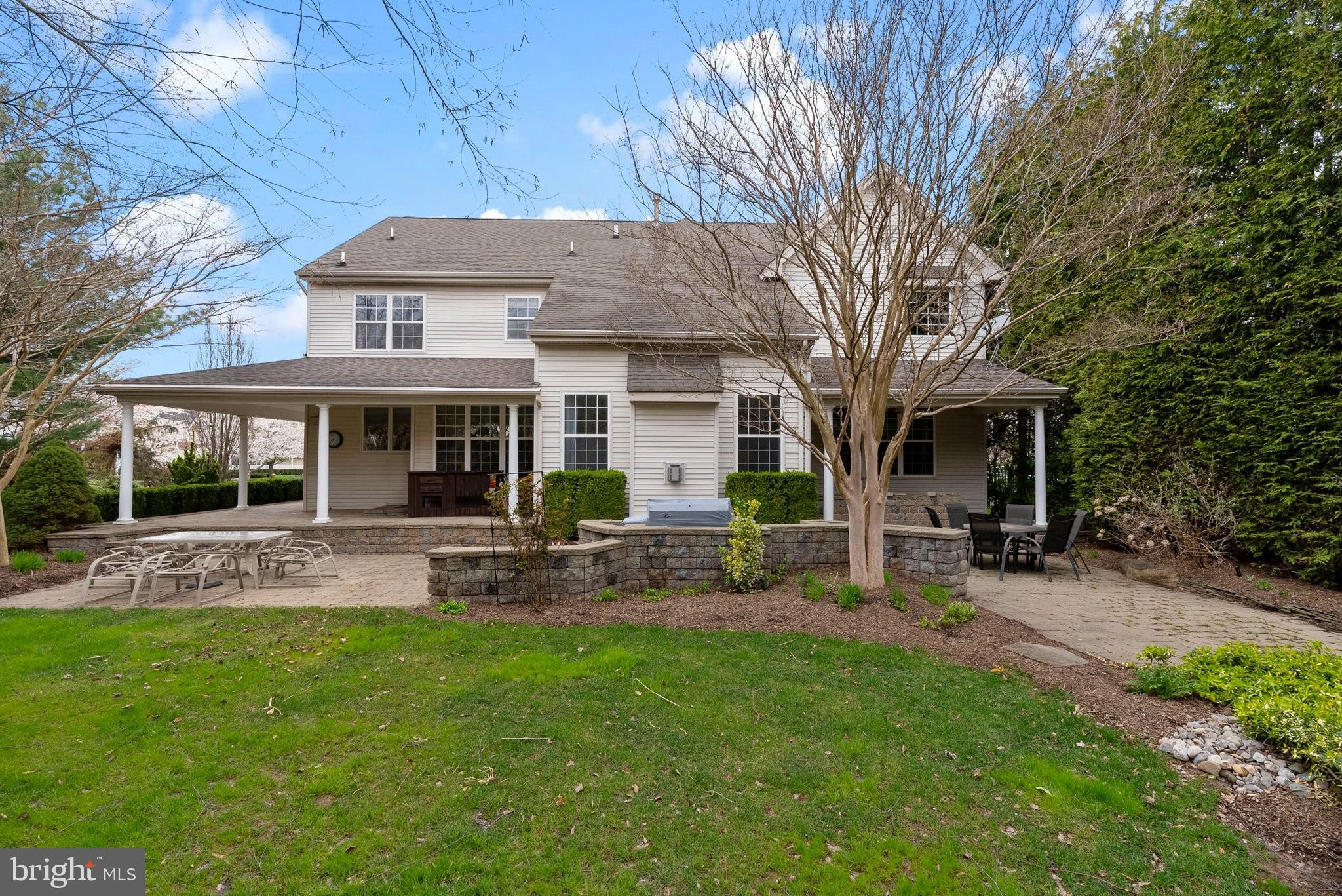 DEVONSHIRE ESTATES - Residential