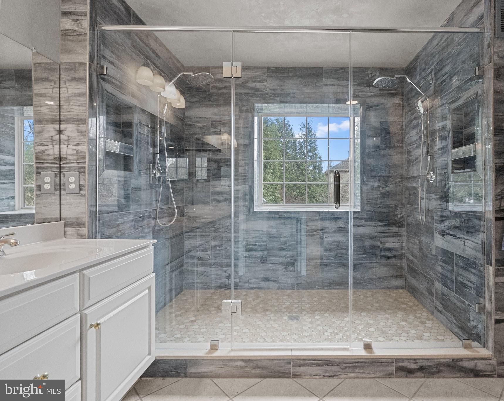 DEVONSHIRE ESTATES - Residential