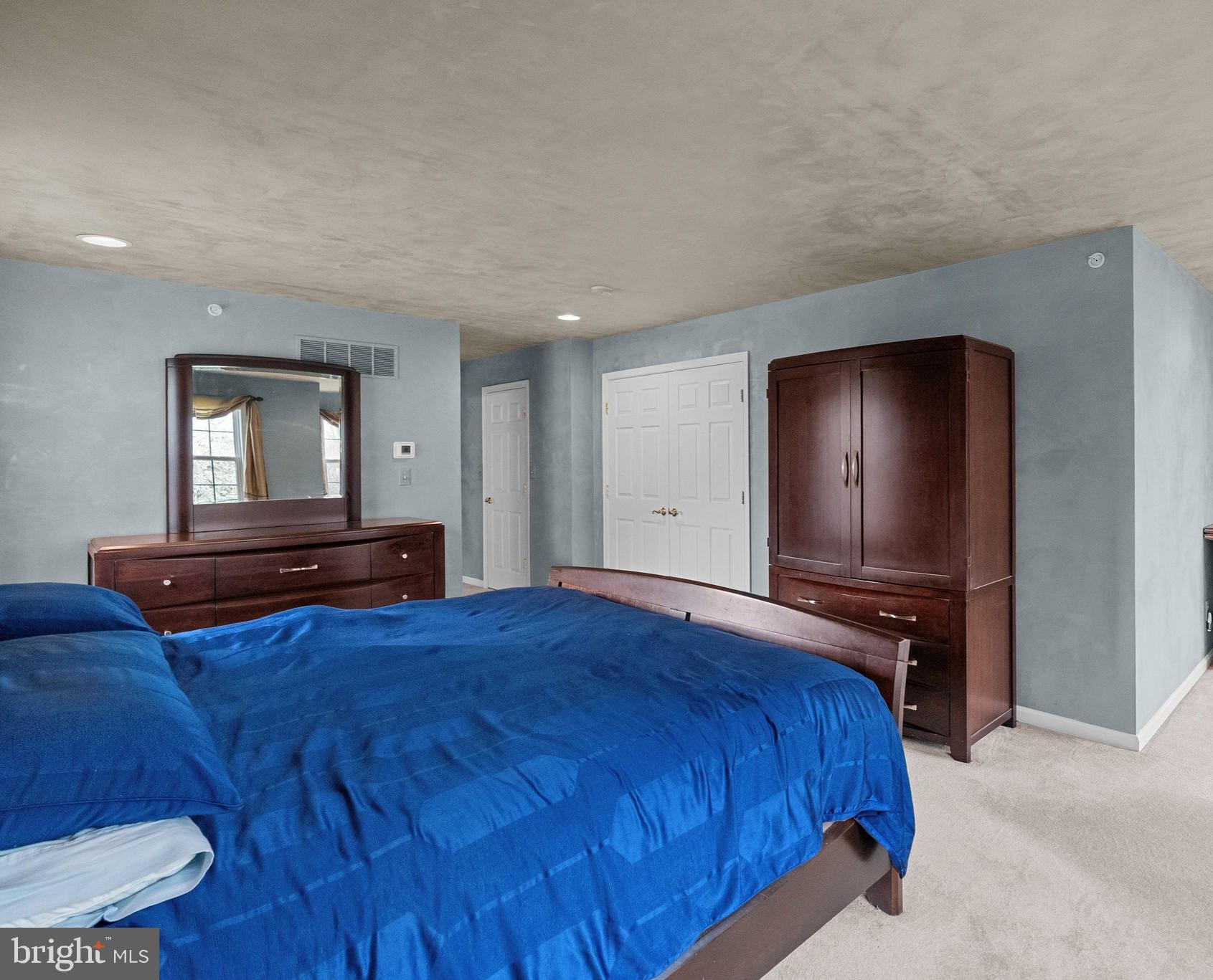 DEVONSHIRE ESTATES - Residential