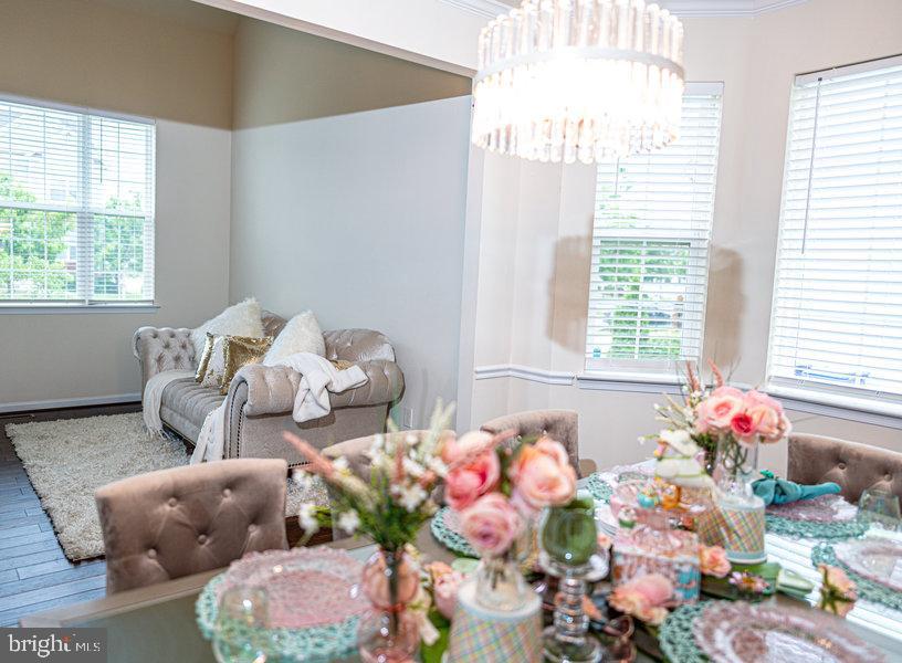 ST. CHARLES, GLENEAGLES SOUTH - Residential