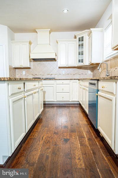 ST. CHARLES, GLENEAGLES SOUTH - Residential