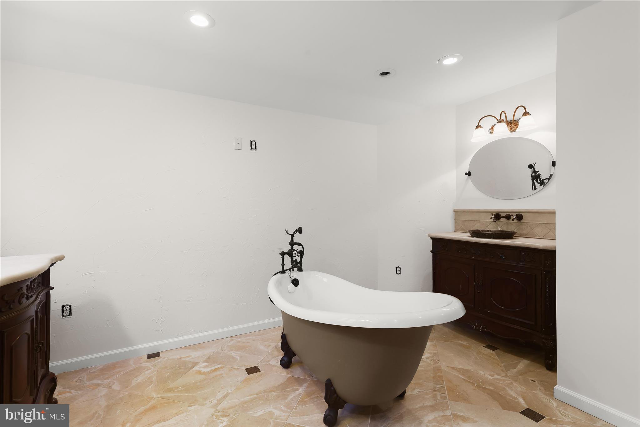 RIGGS MEADOW - Residential