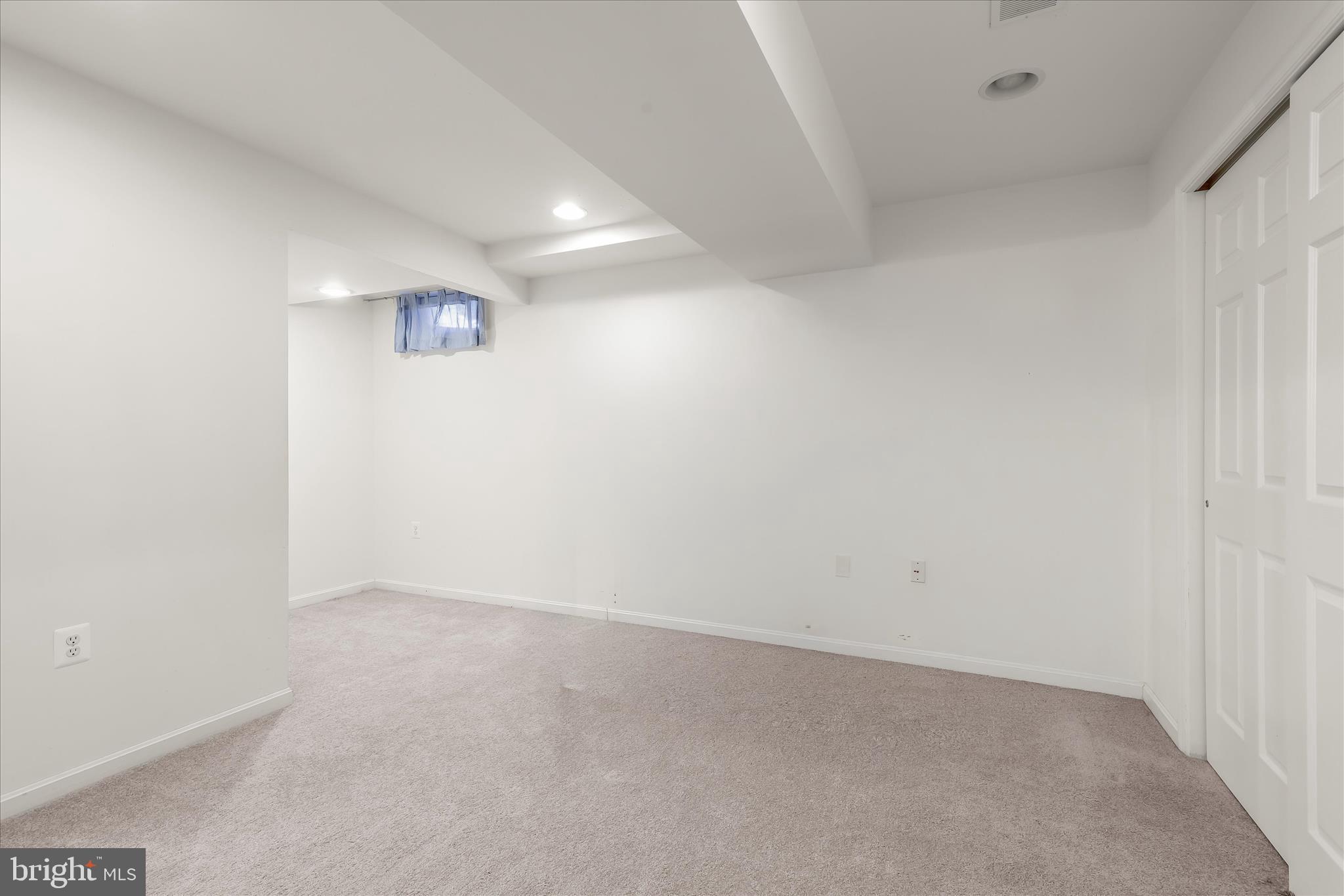 RIGGS MEADOW - Residential