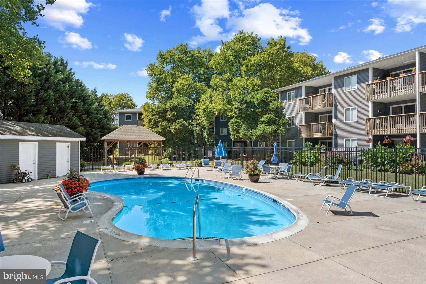 100 HENLOPEN STAT 301