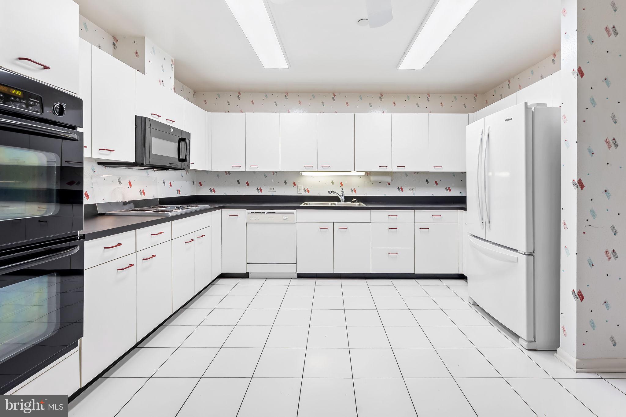 PAVILION IN THE PARK - Residential