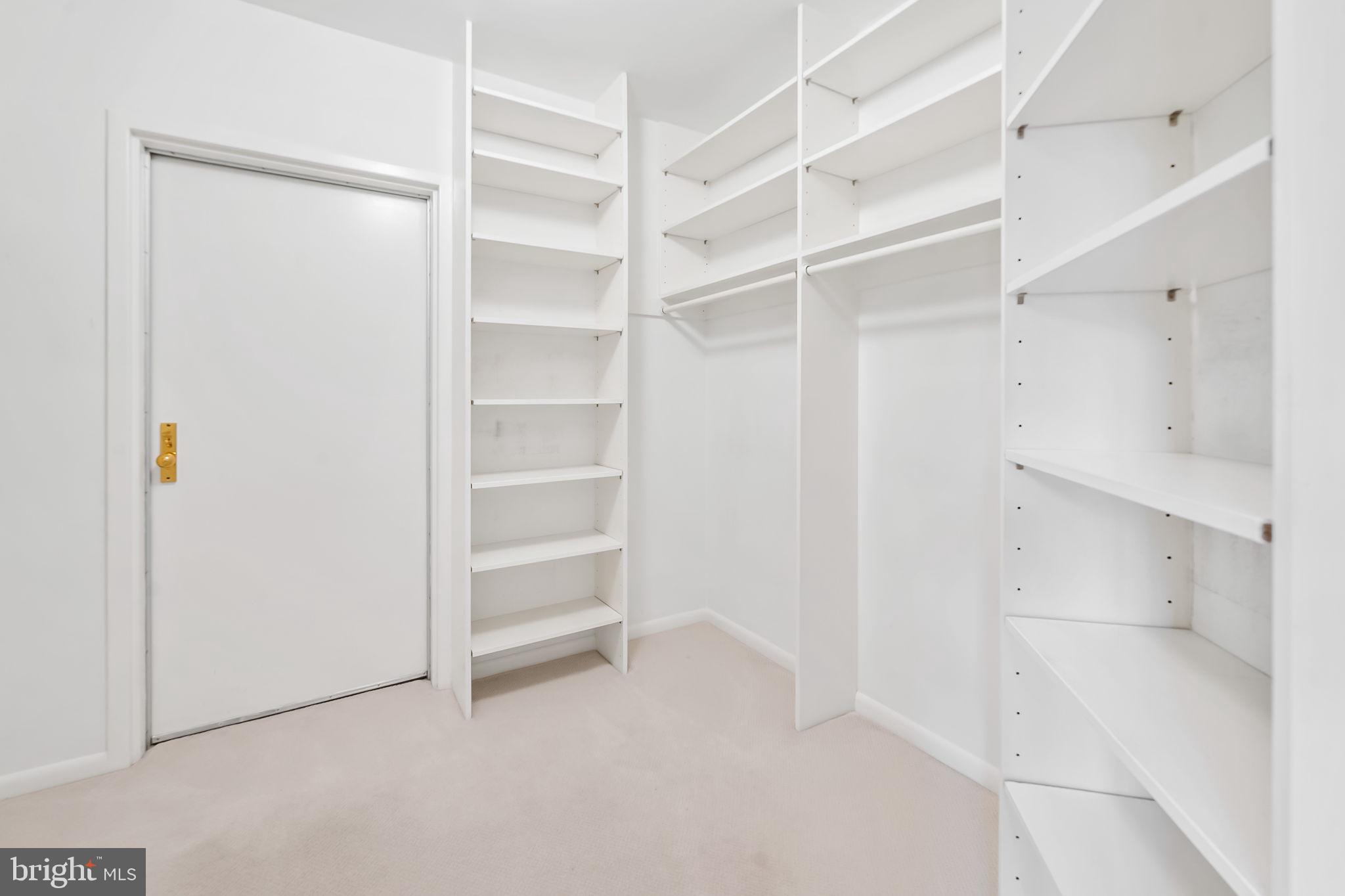 PAVILION IN THE PARK - Residential