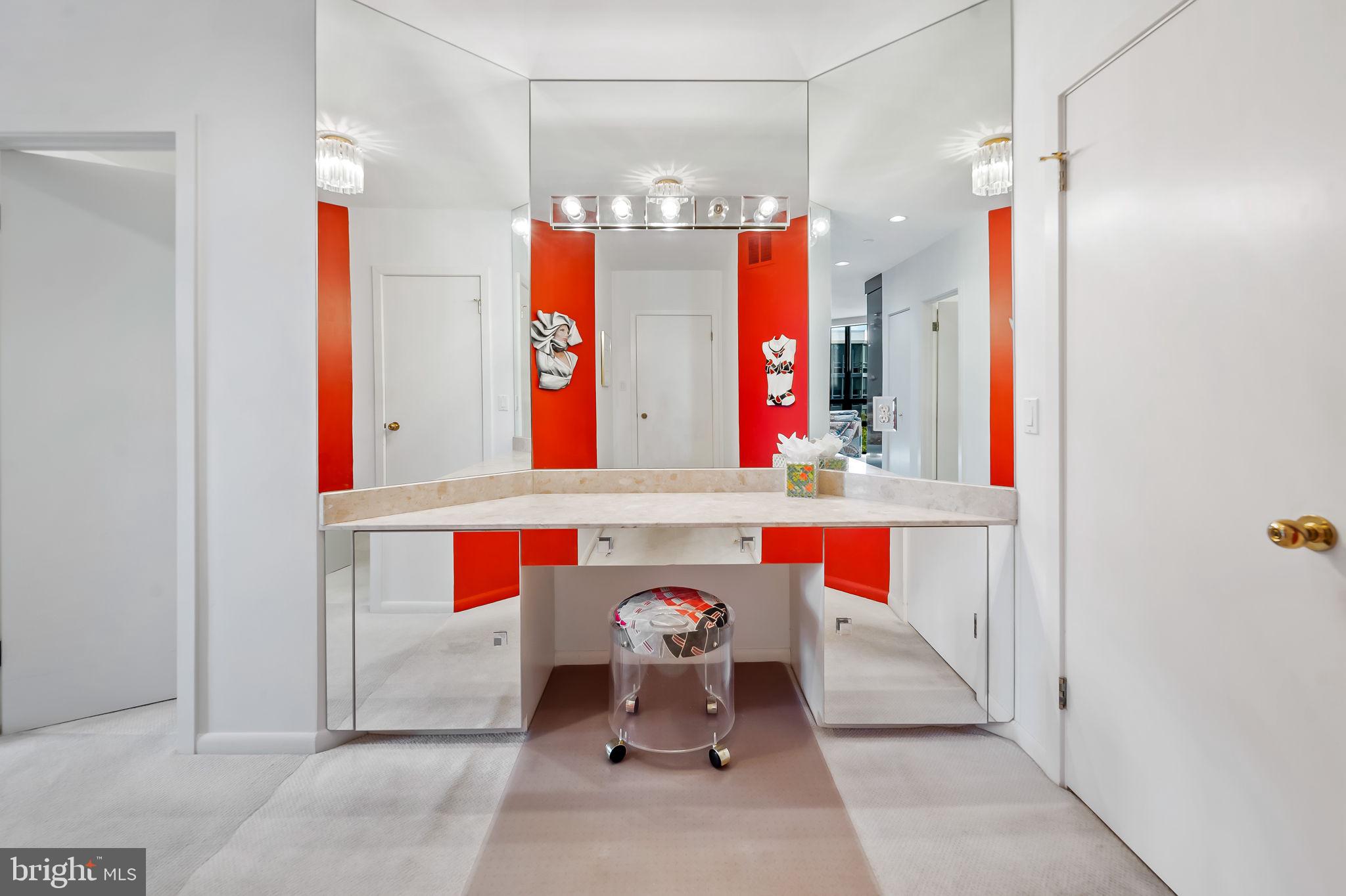 PAVILION IN THE PARK - Residential