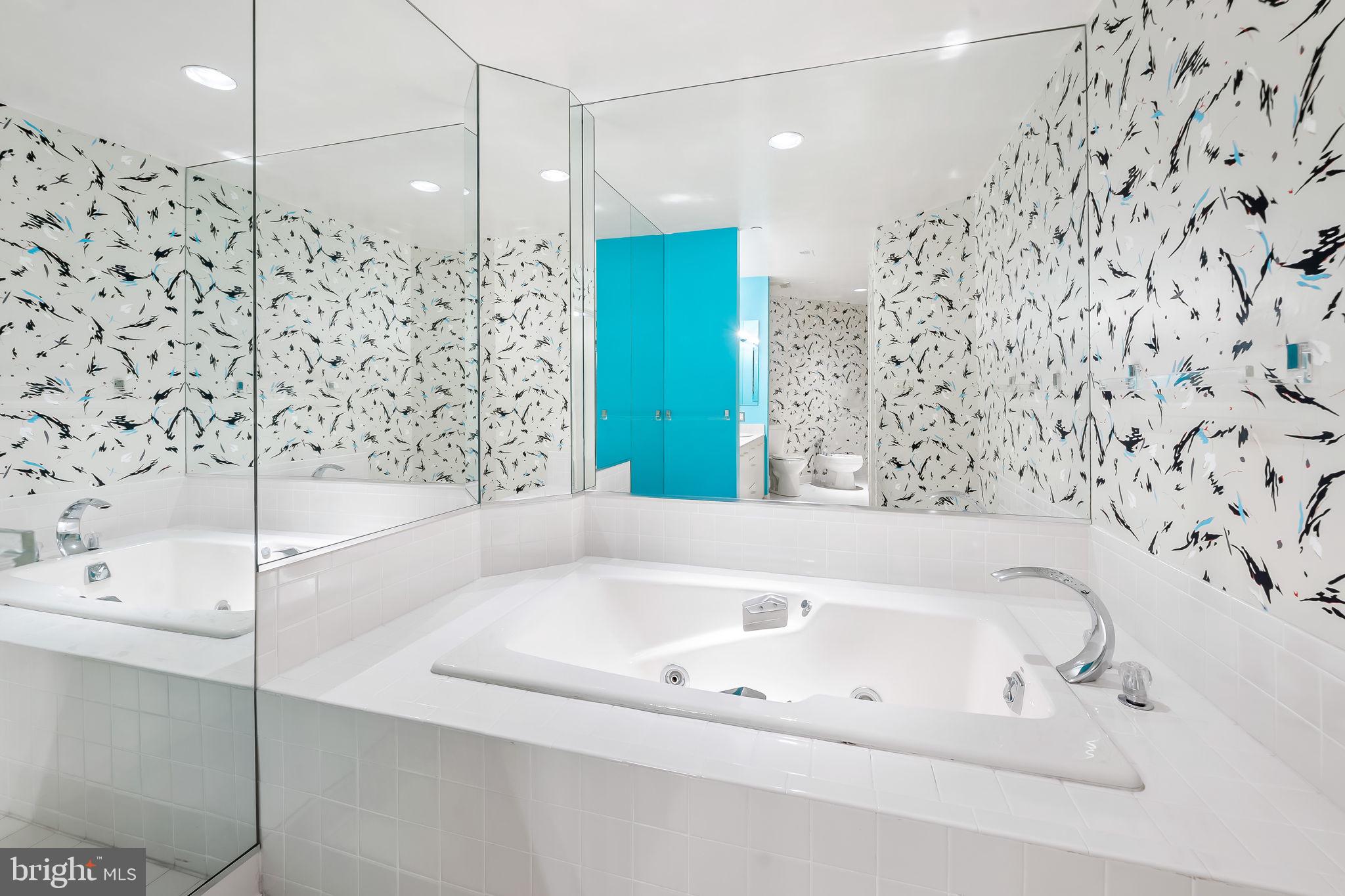 PAVILION IN THE PARK - Residential