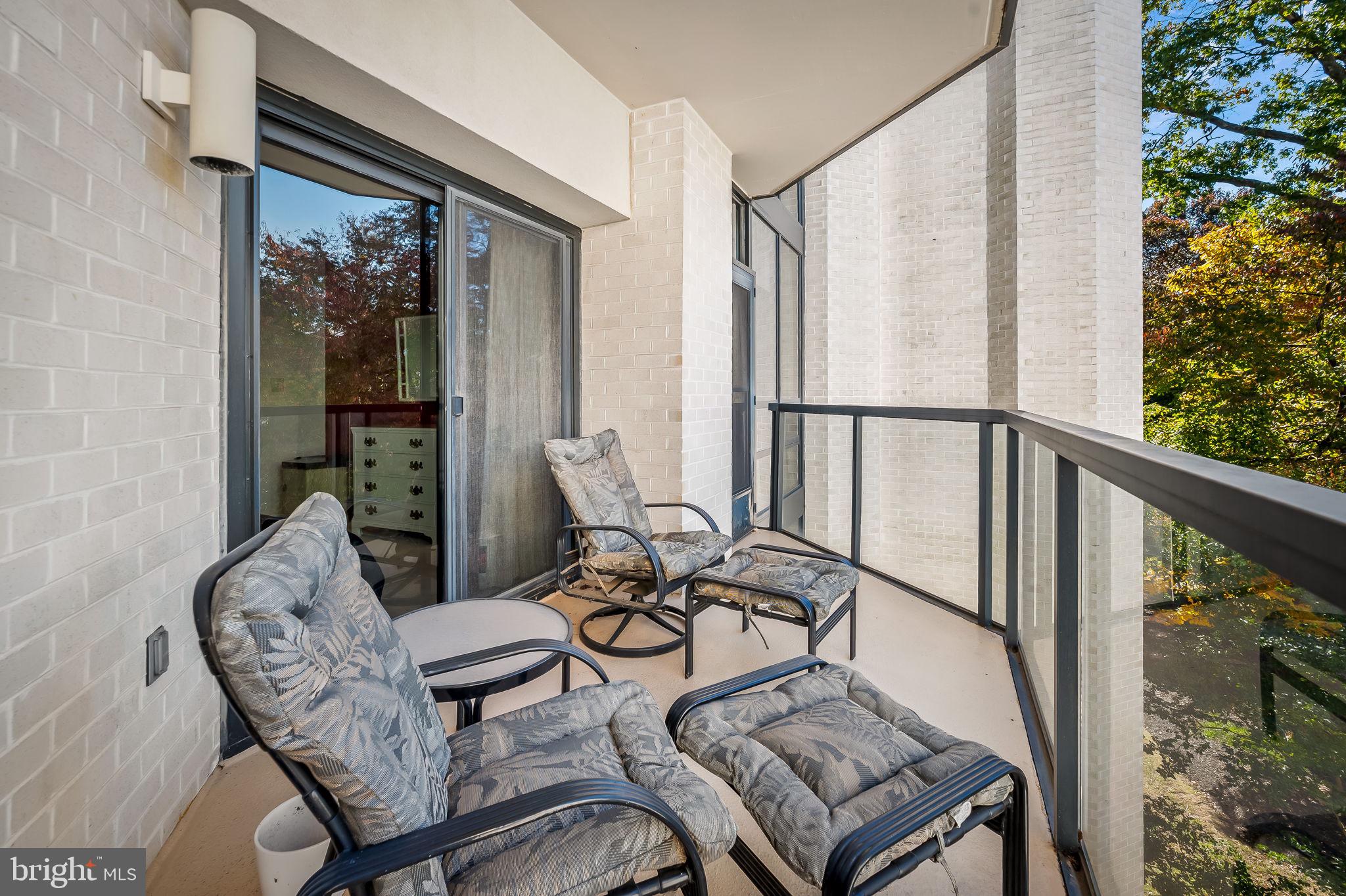 PAVILION IN THE PARK - Residential