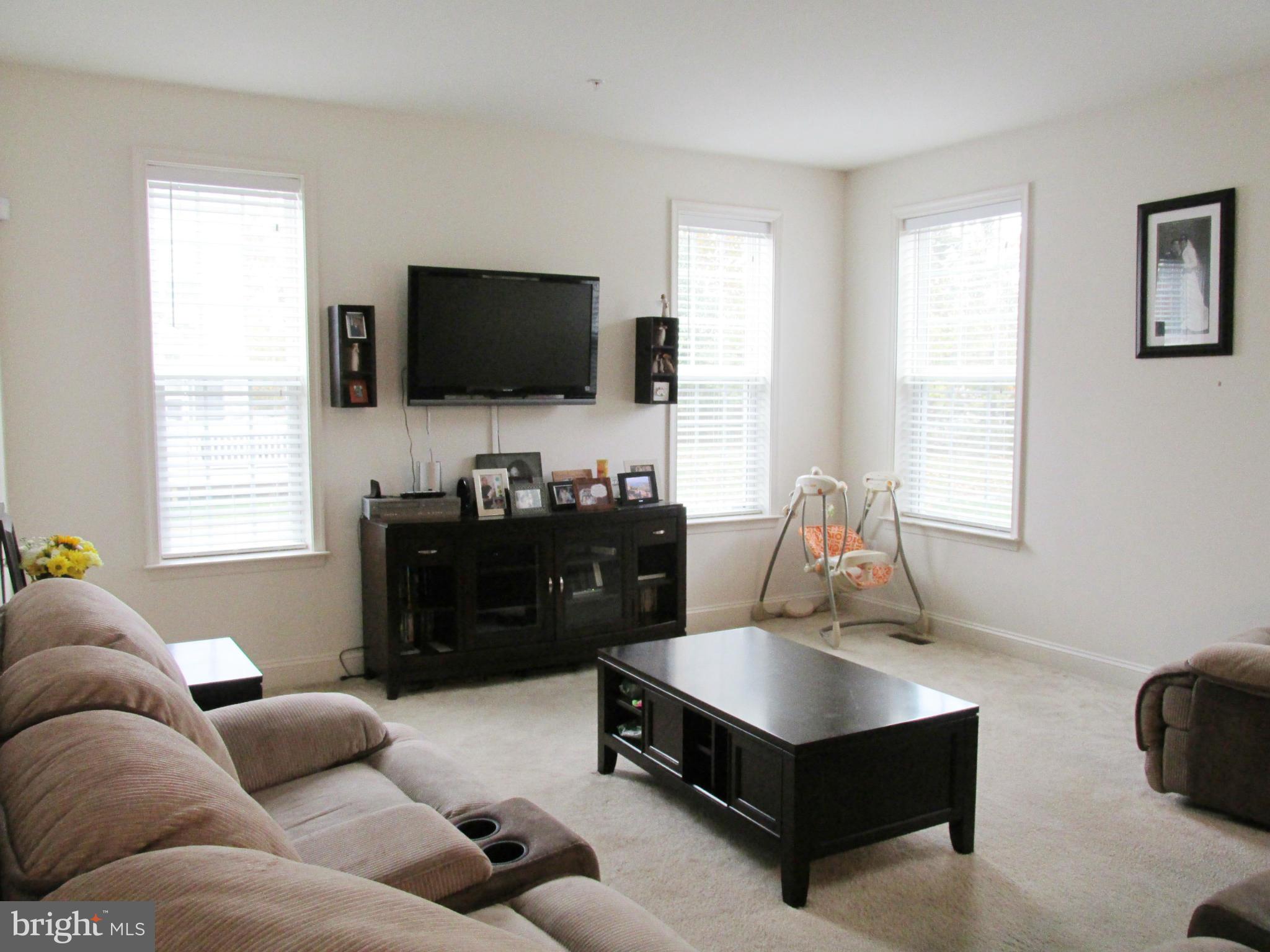 FAIRWOOD-PHASE 2-PLAT 10 - Residential Lease