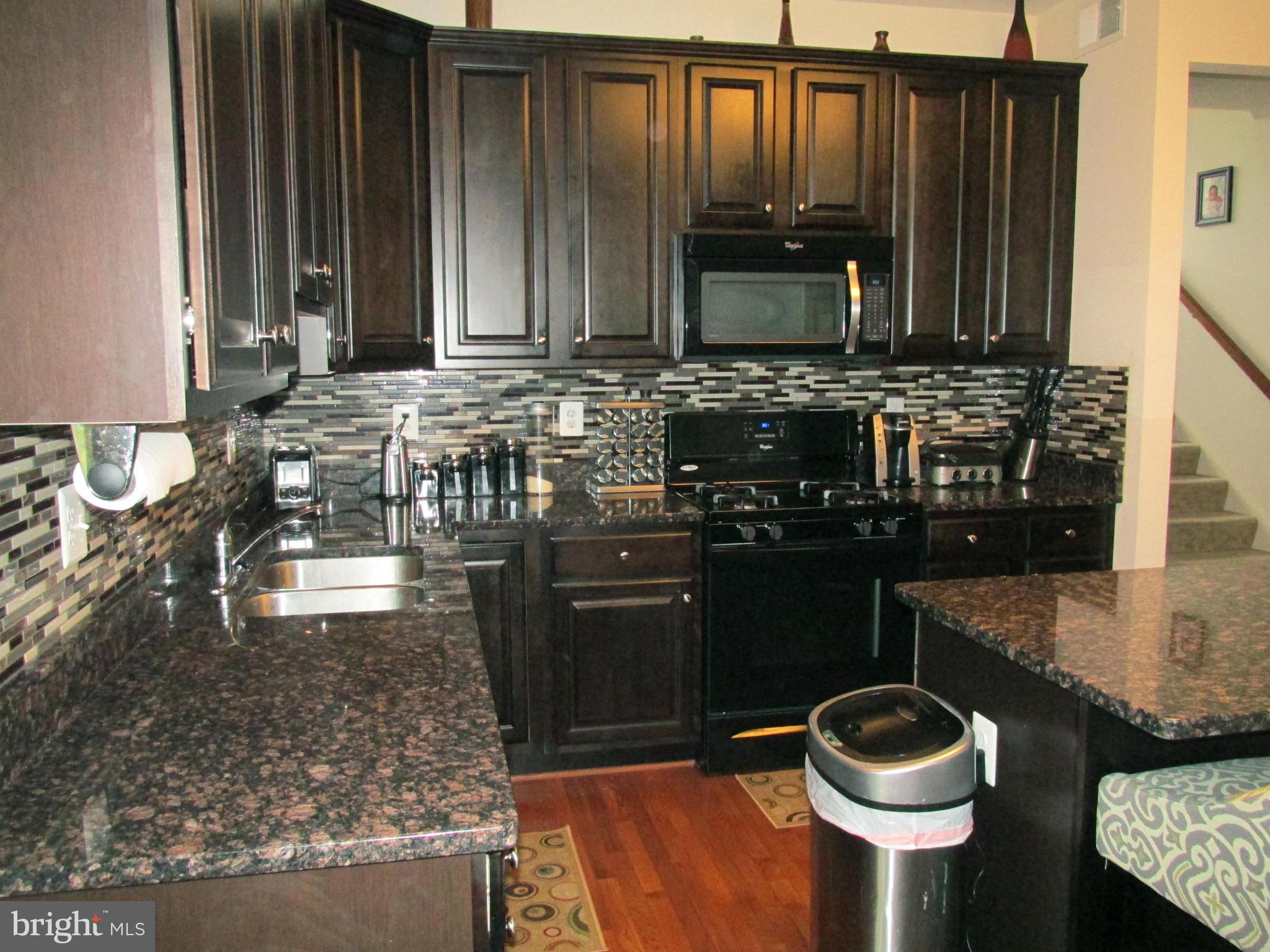 FAIRWOOD-PHASE 2-PLAT 10 - Residential Lease