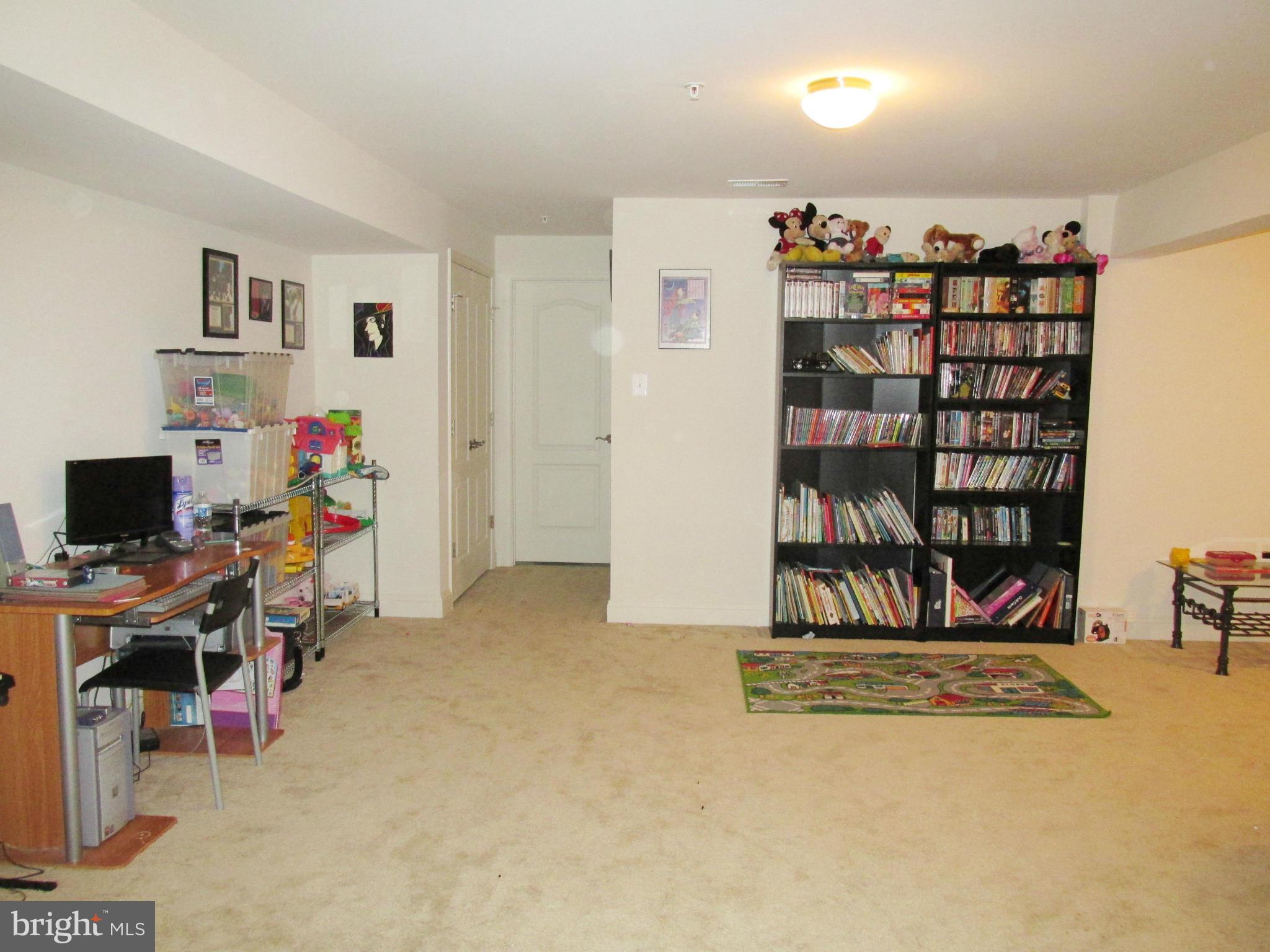 FAIRWOOD-PHASE 2-PLAT 10 - Residential Lease