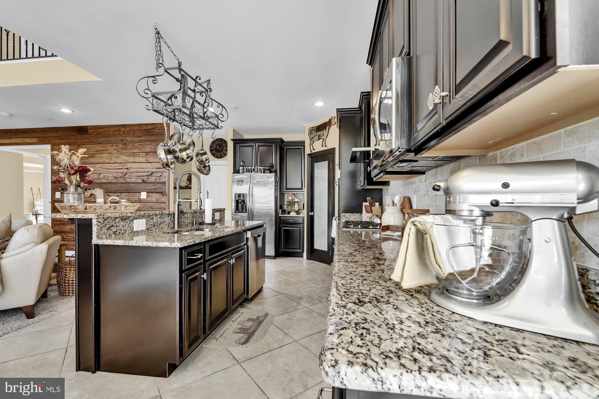 LEELAND WOODS - Residential